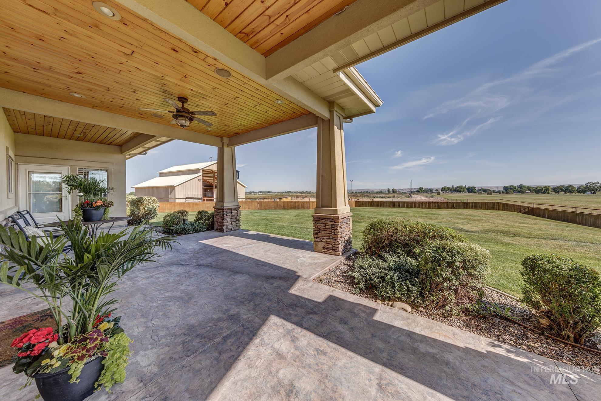 main property photo 34