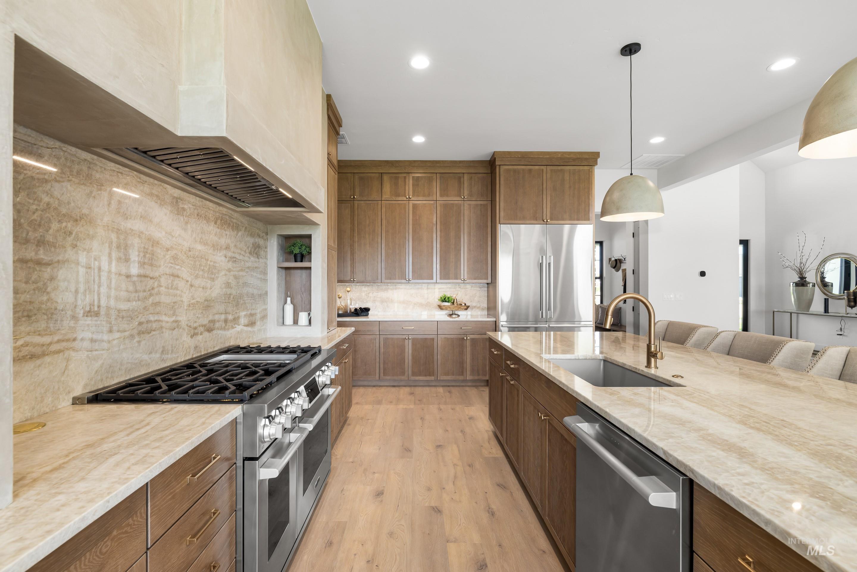 property viewer photo 12