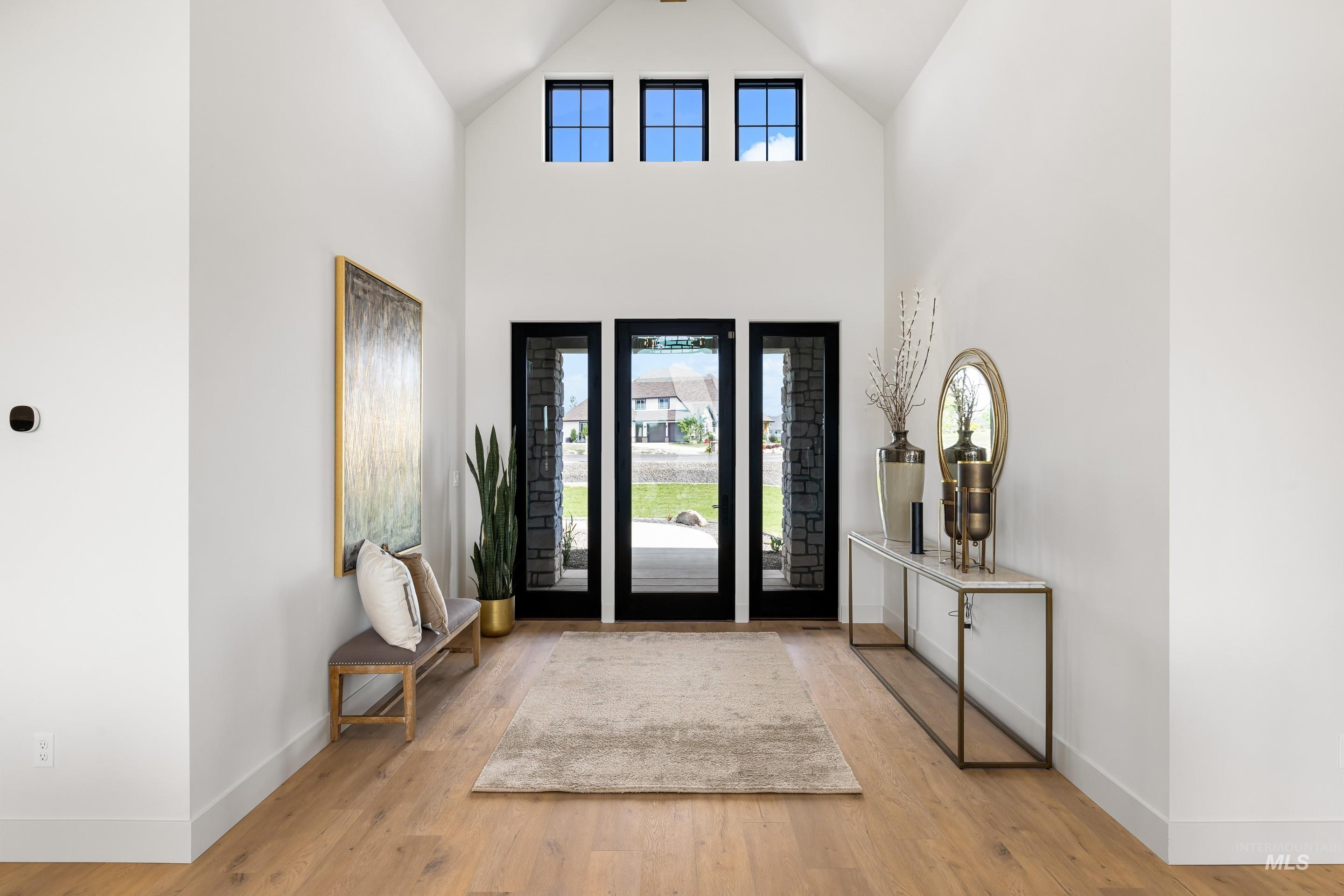 property viewer photo 2
