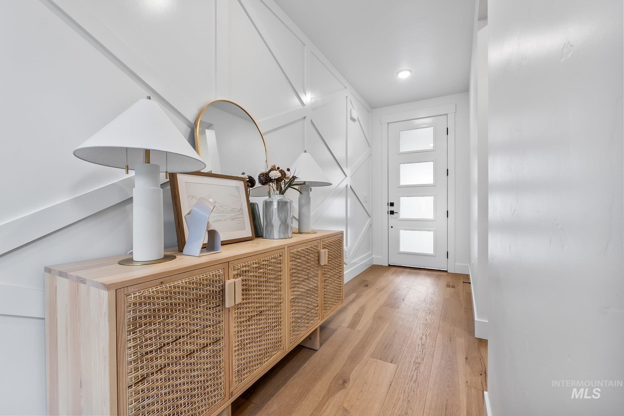 property viewer photo 1
