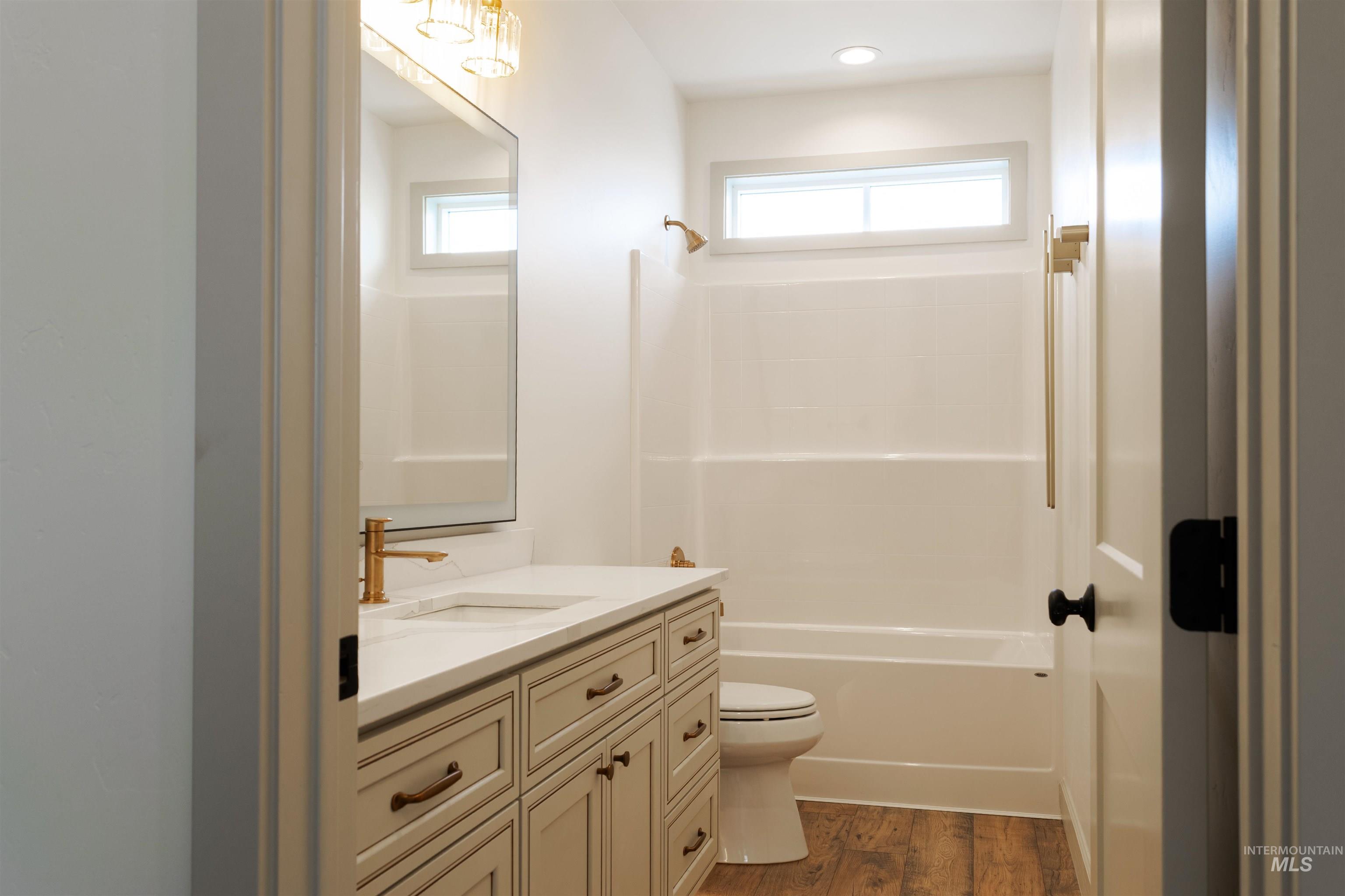 property viewer photo 14