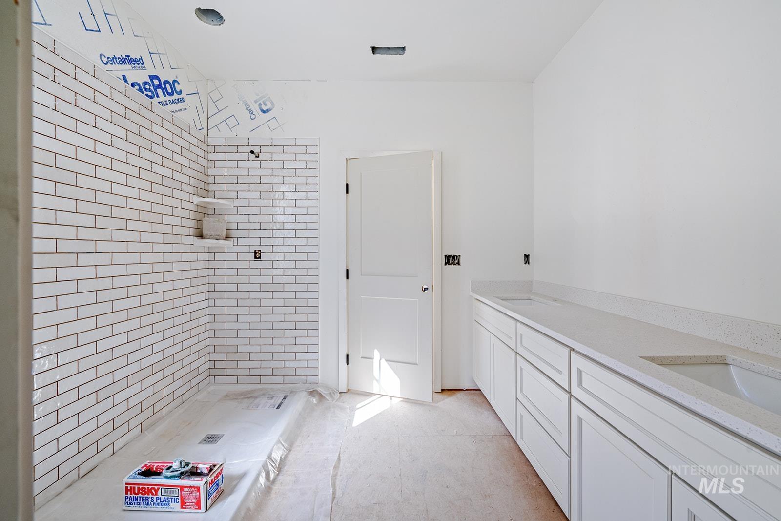 property viewer photo 26
