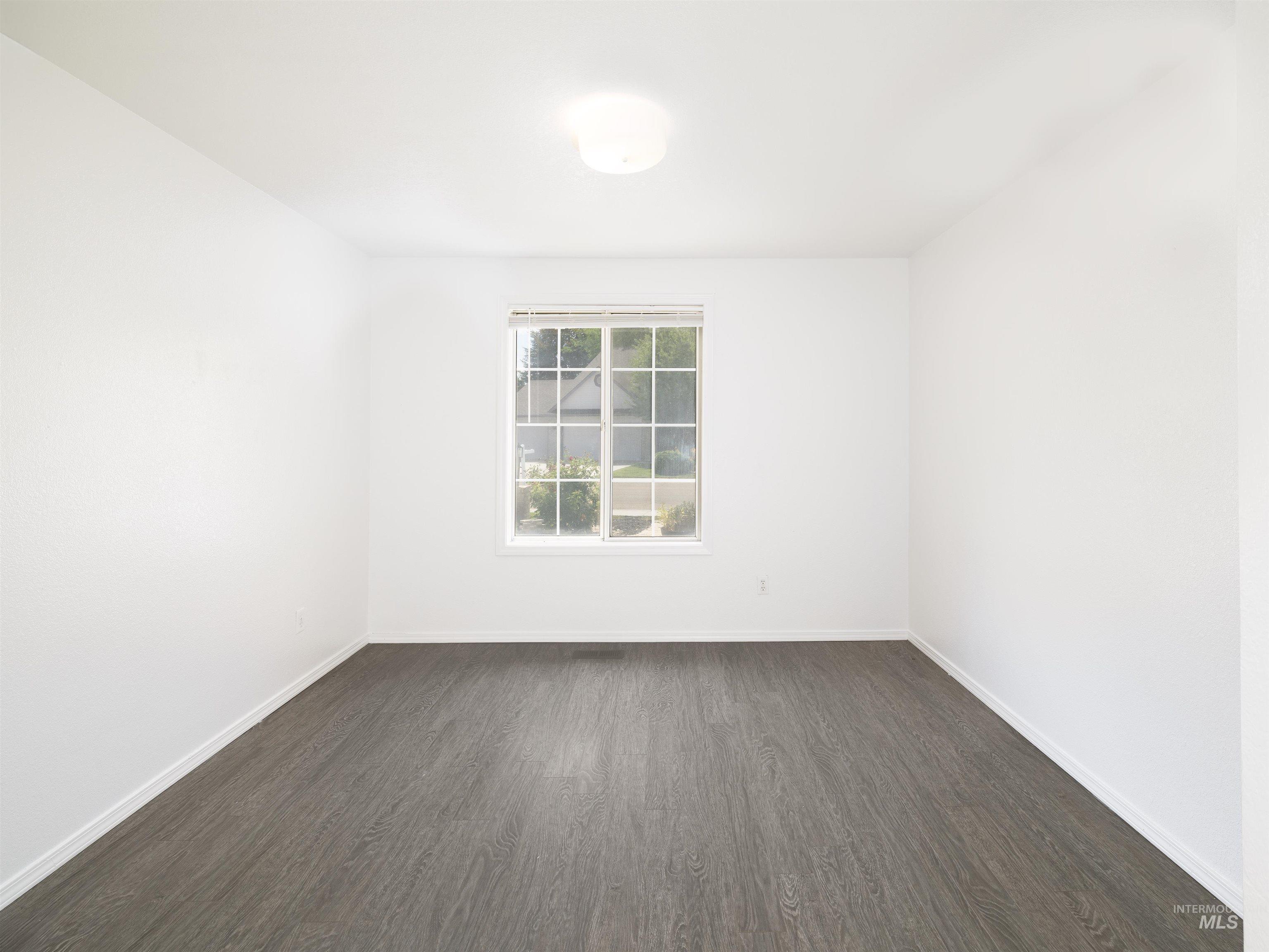property viewer photo 15