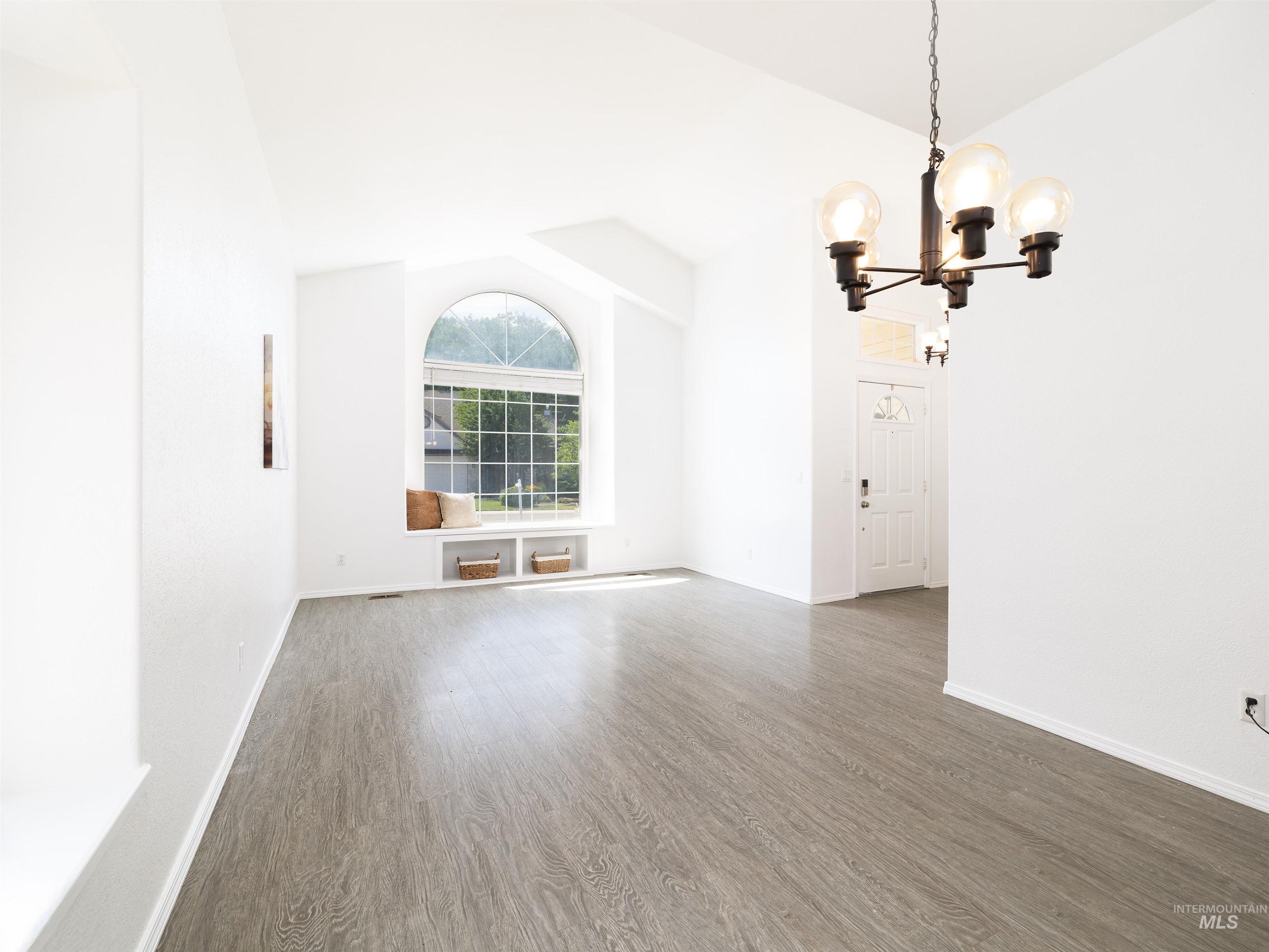 property viewer photo 2