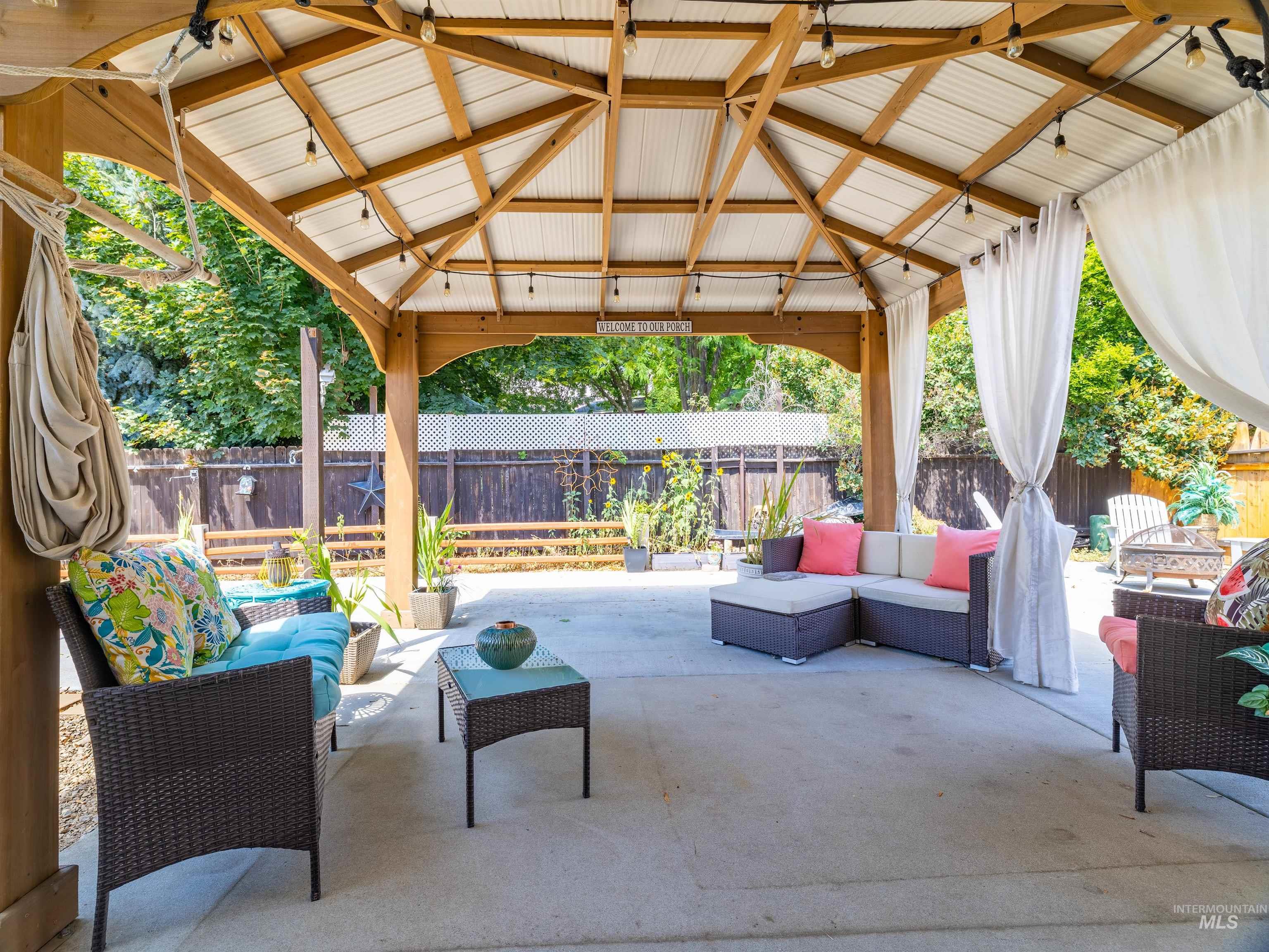 property viewer photo 27