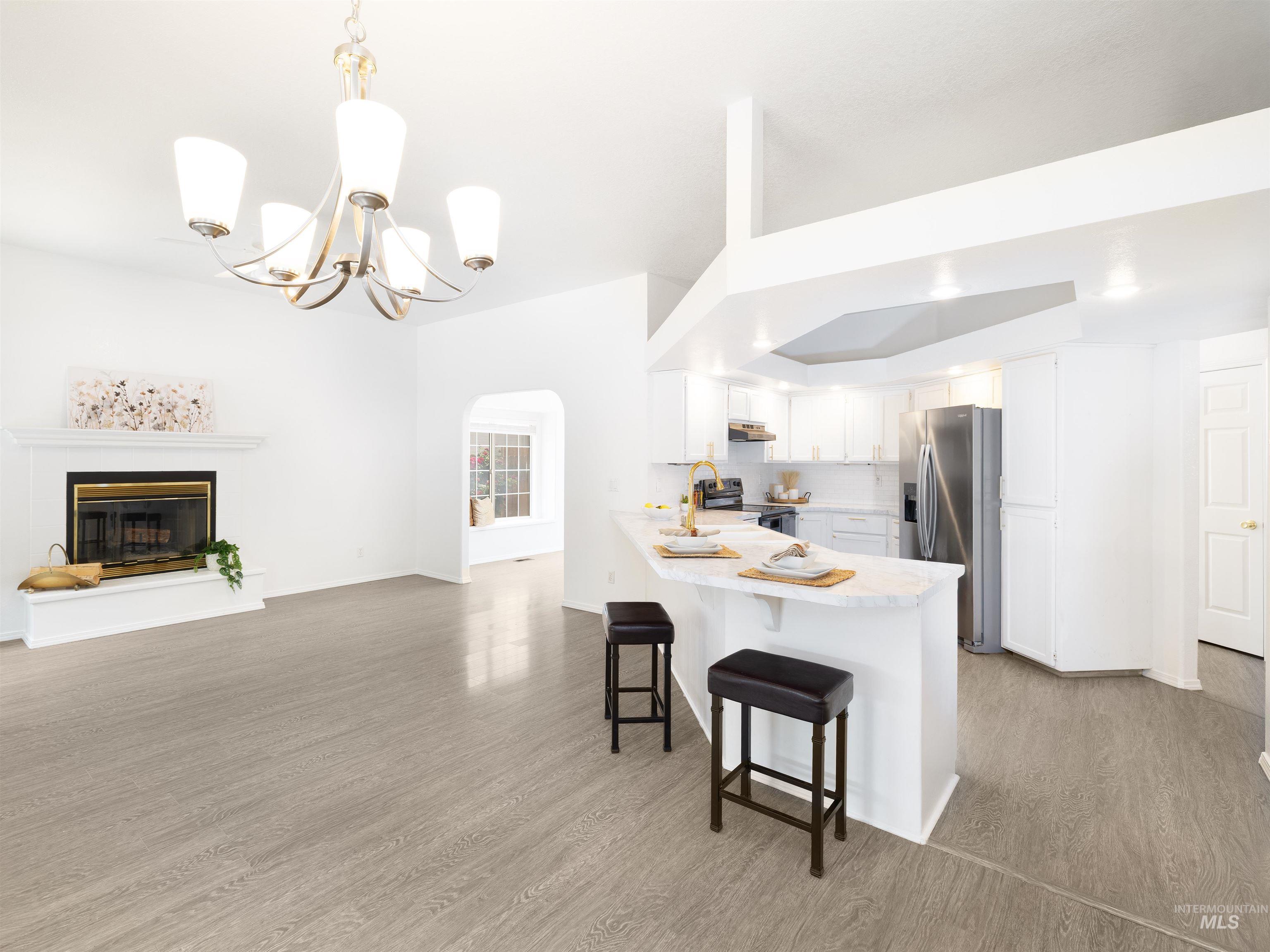 property viewer photo 8