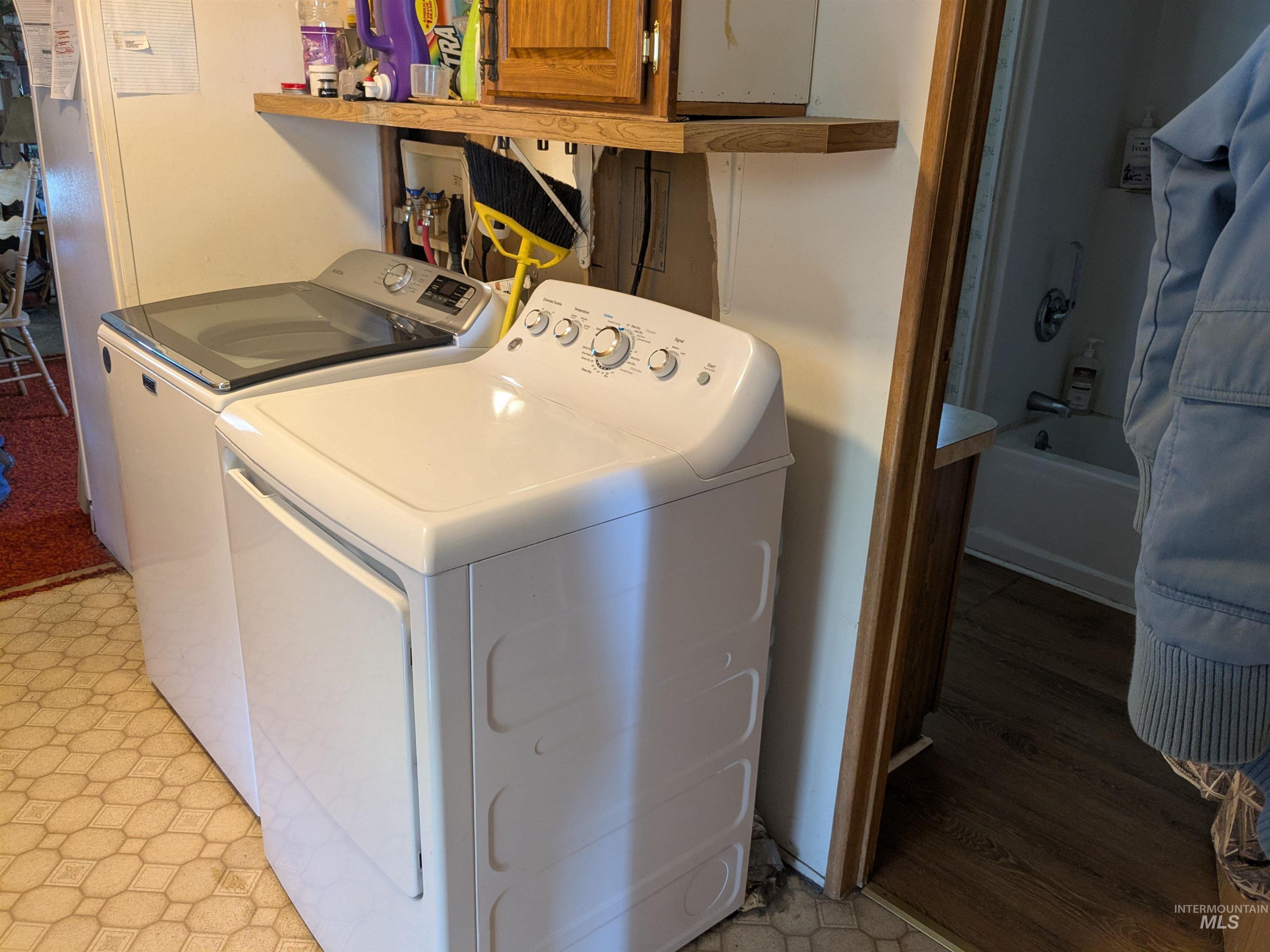 property viewer photo 13