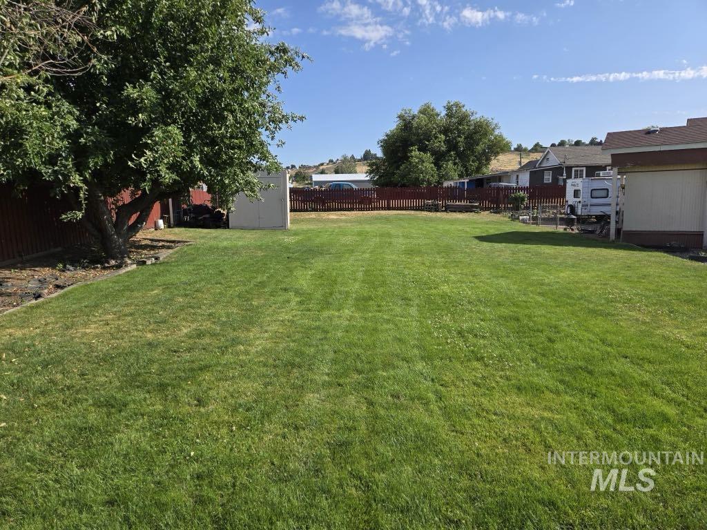 property viewer photo 1