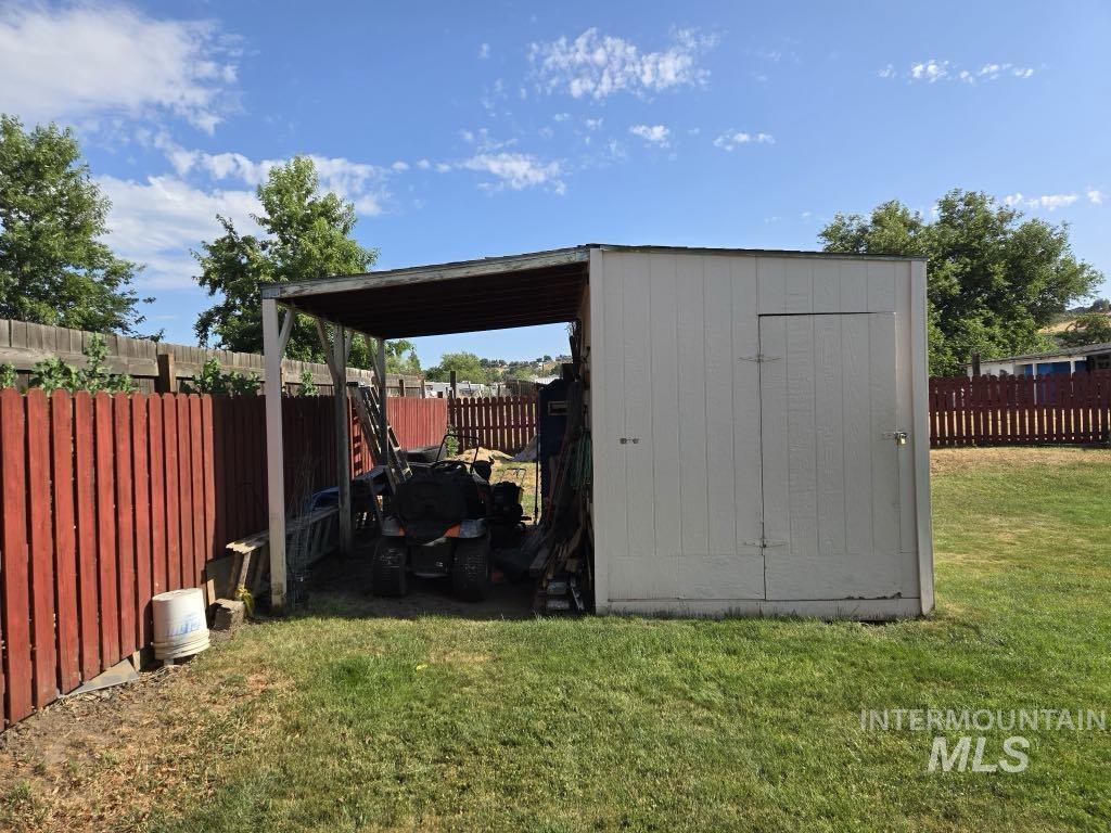 property viewer photo 19