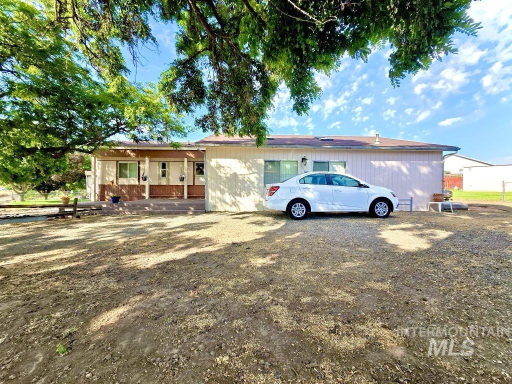 property viewer photo 2