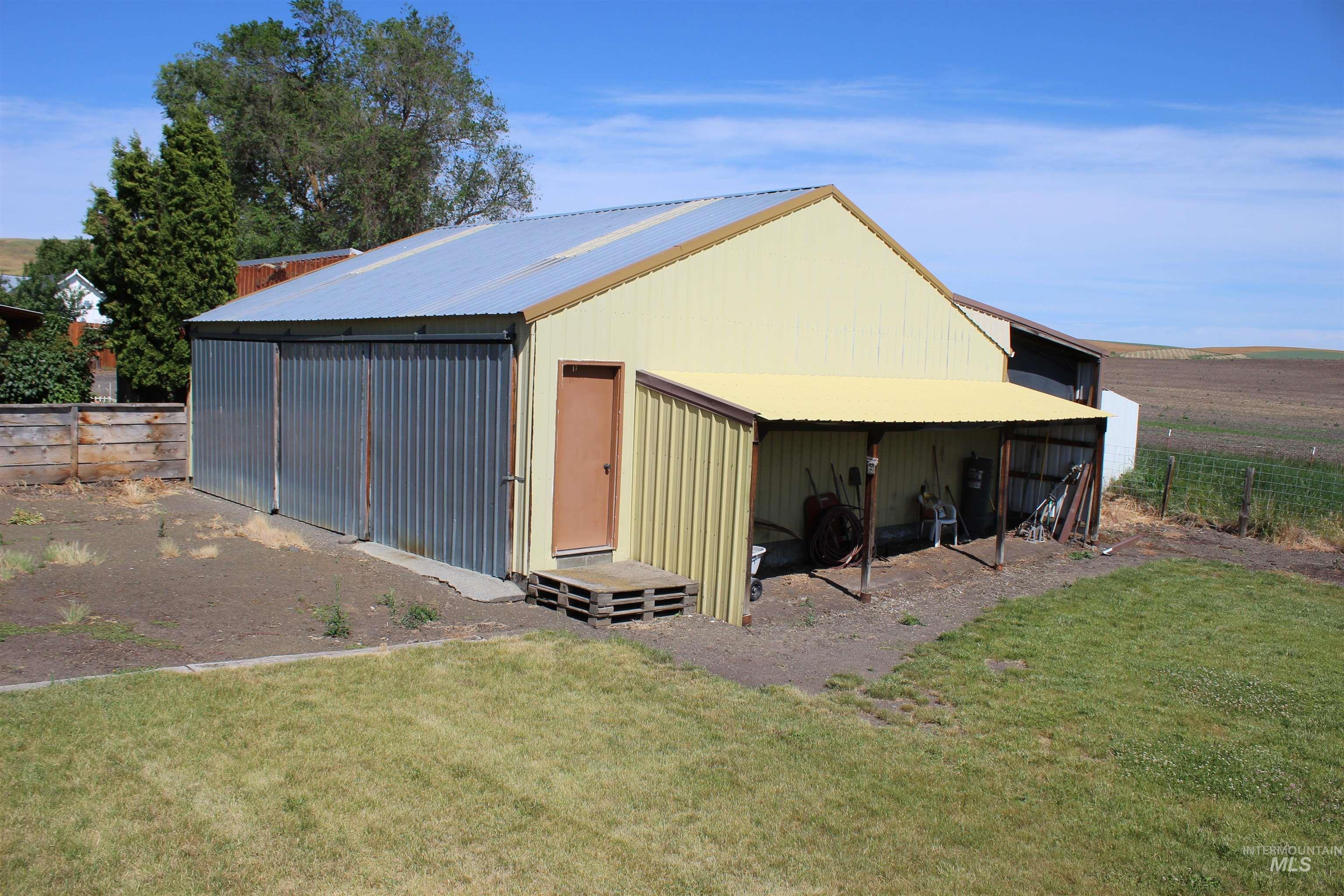 main property photo 20