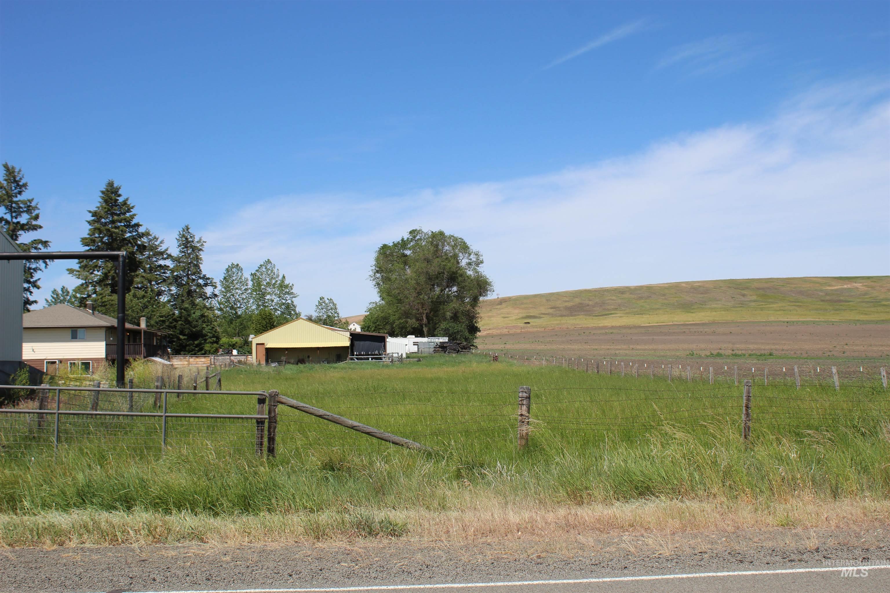 main property photo 40