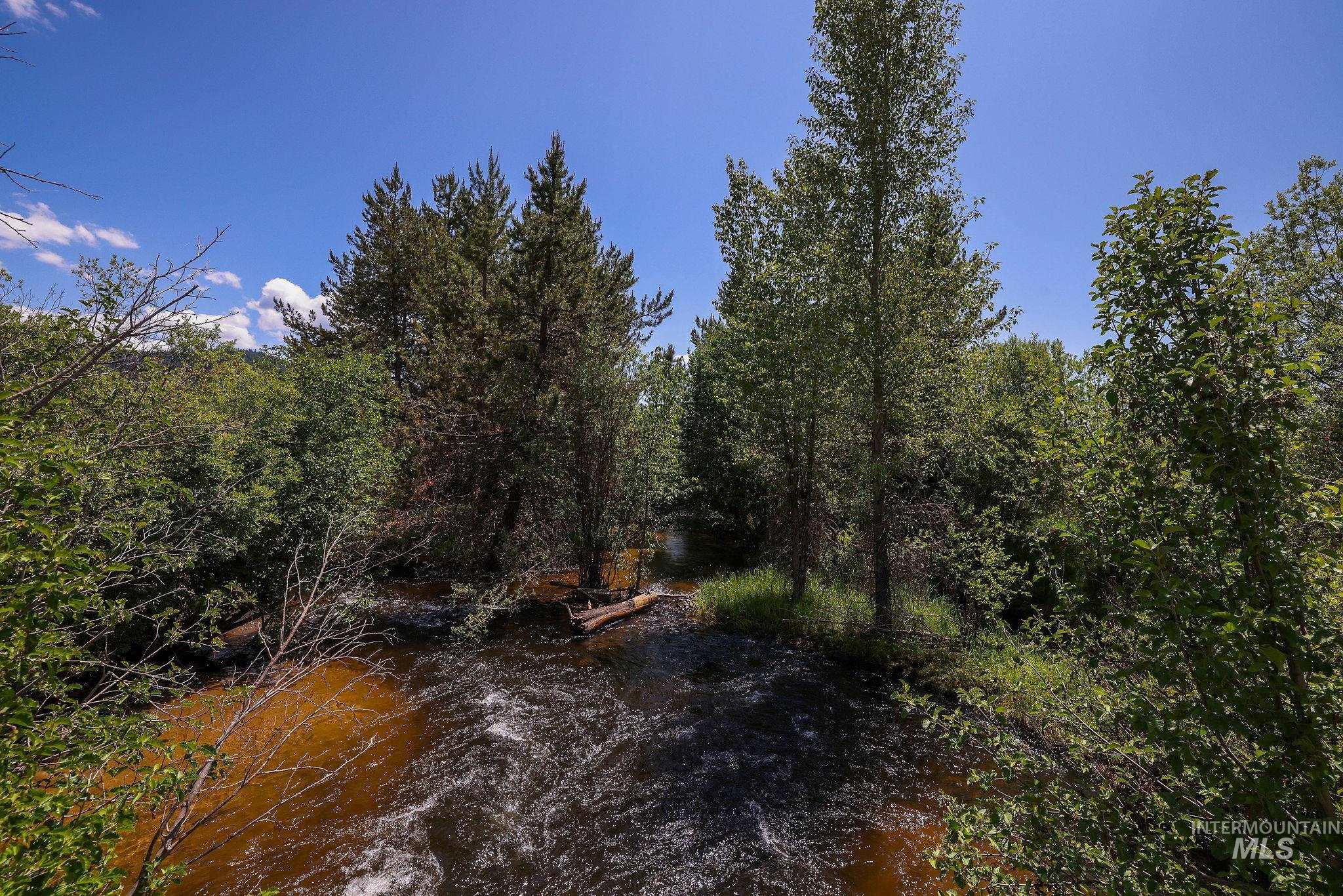 property viewer photo 15