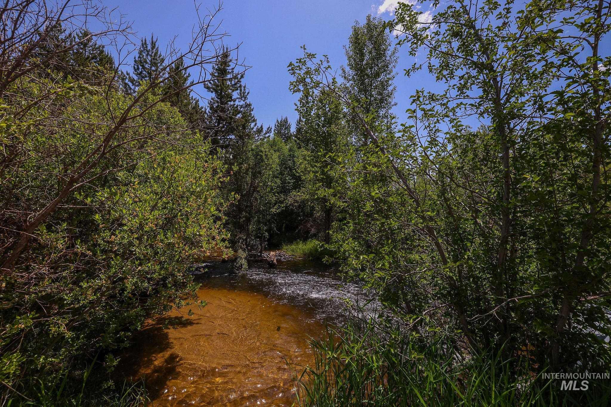 property viewer photo 6