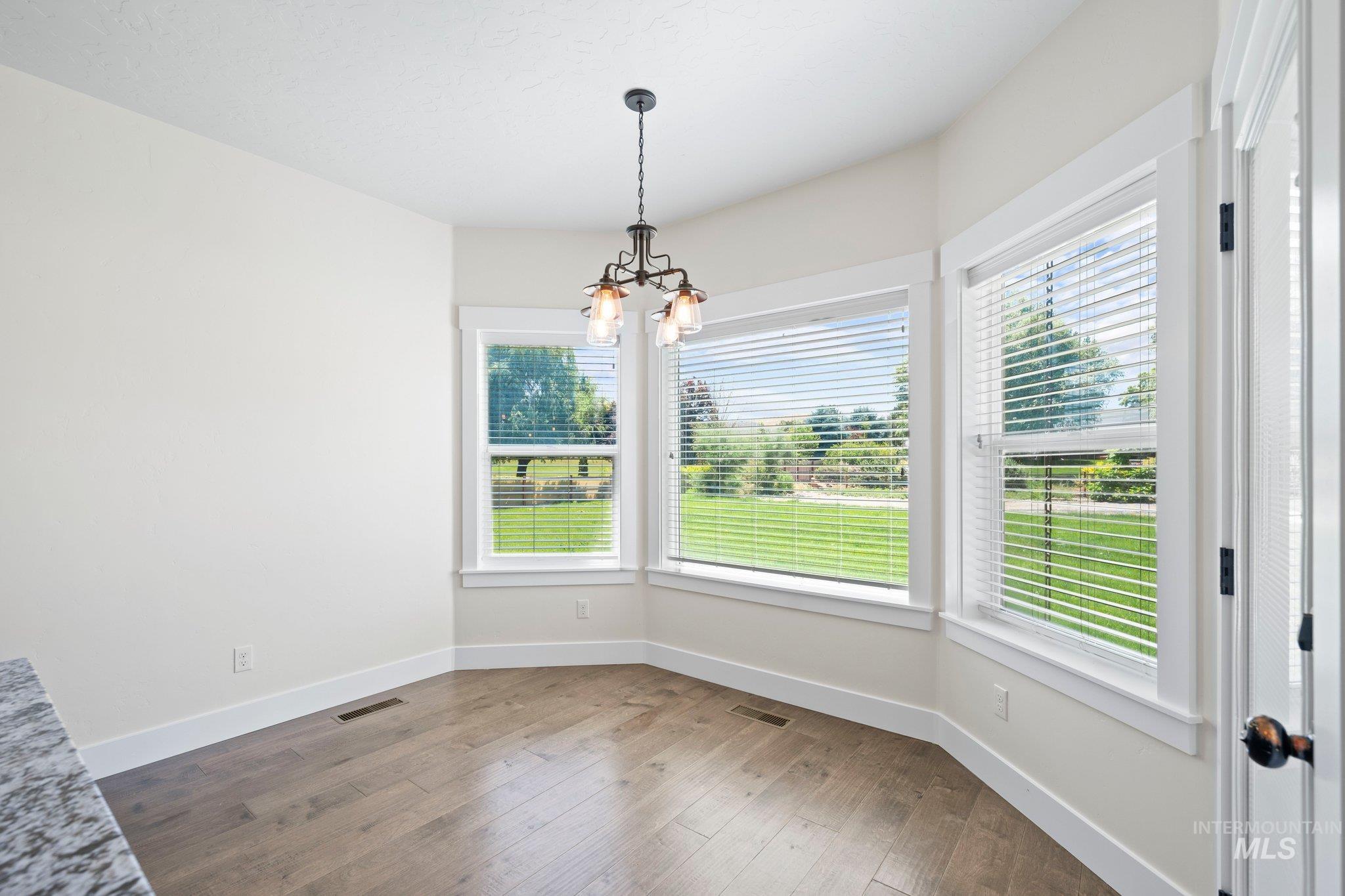 property viewer photo 11