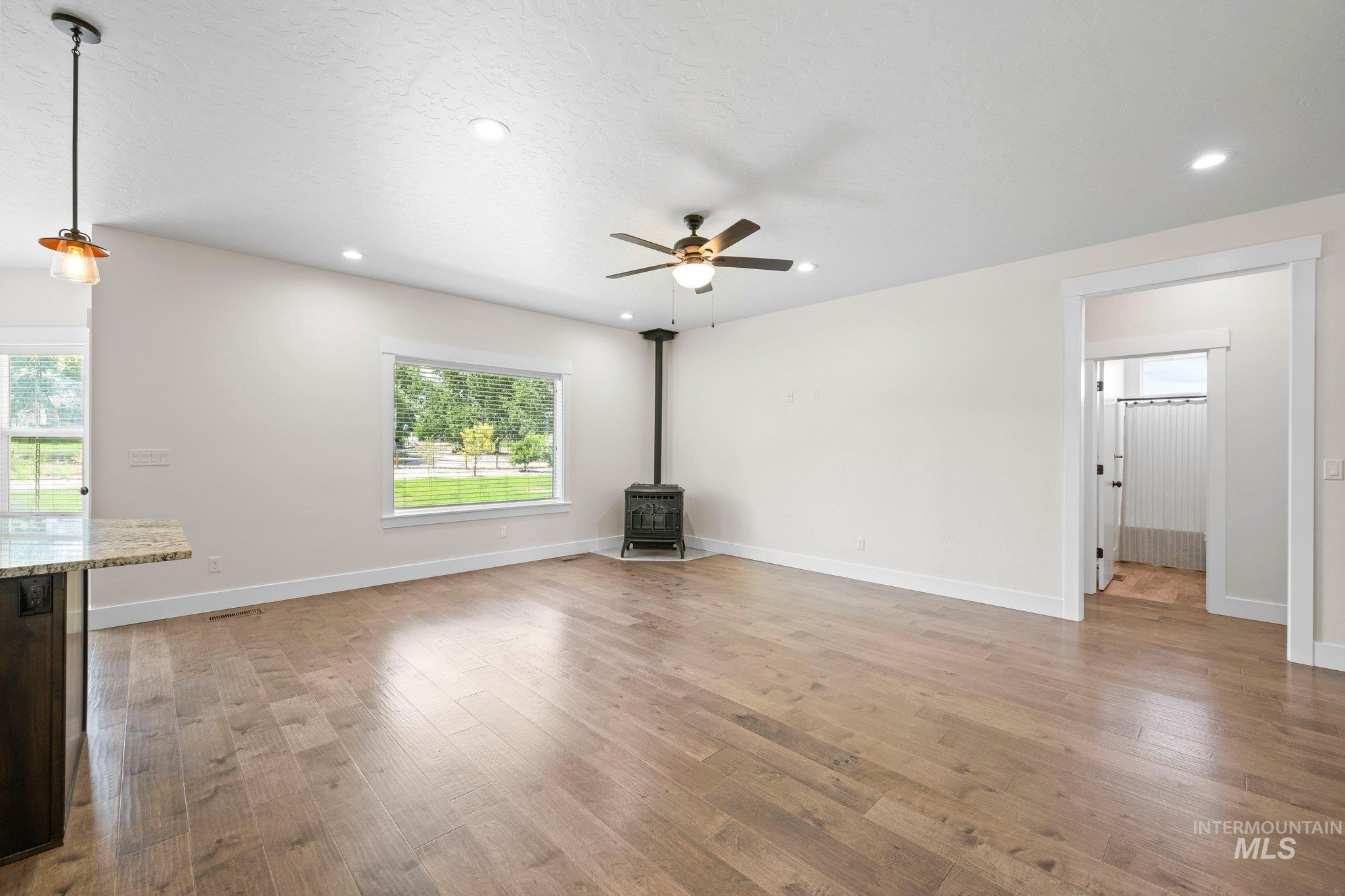 property viewer photo 13