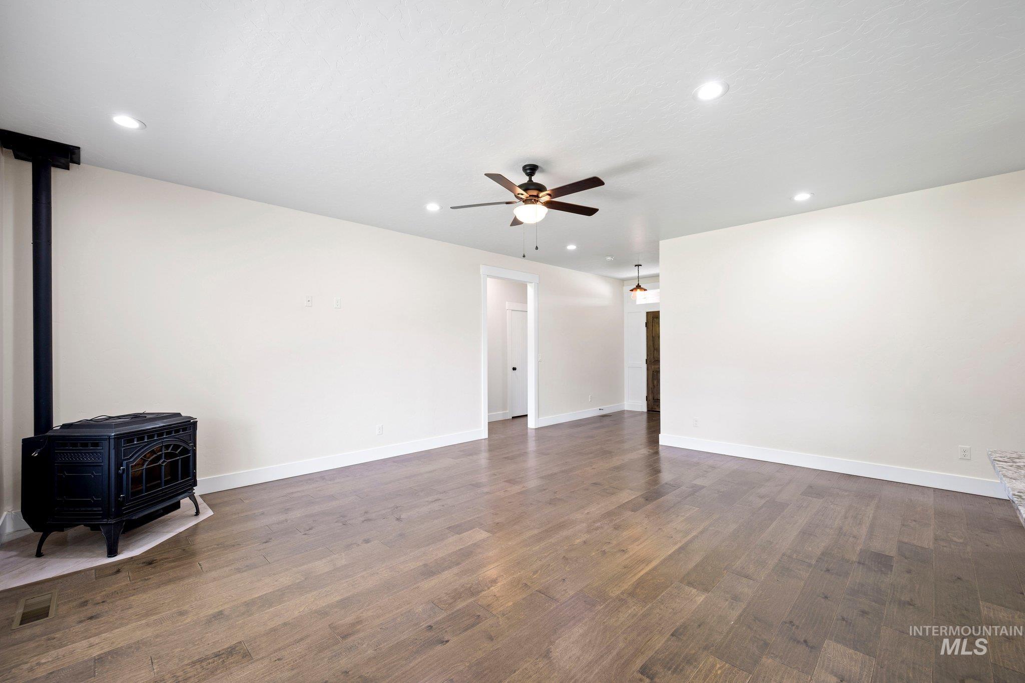 property viewer photo 14