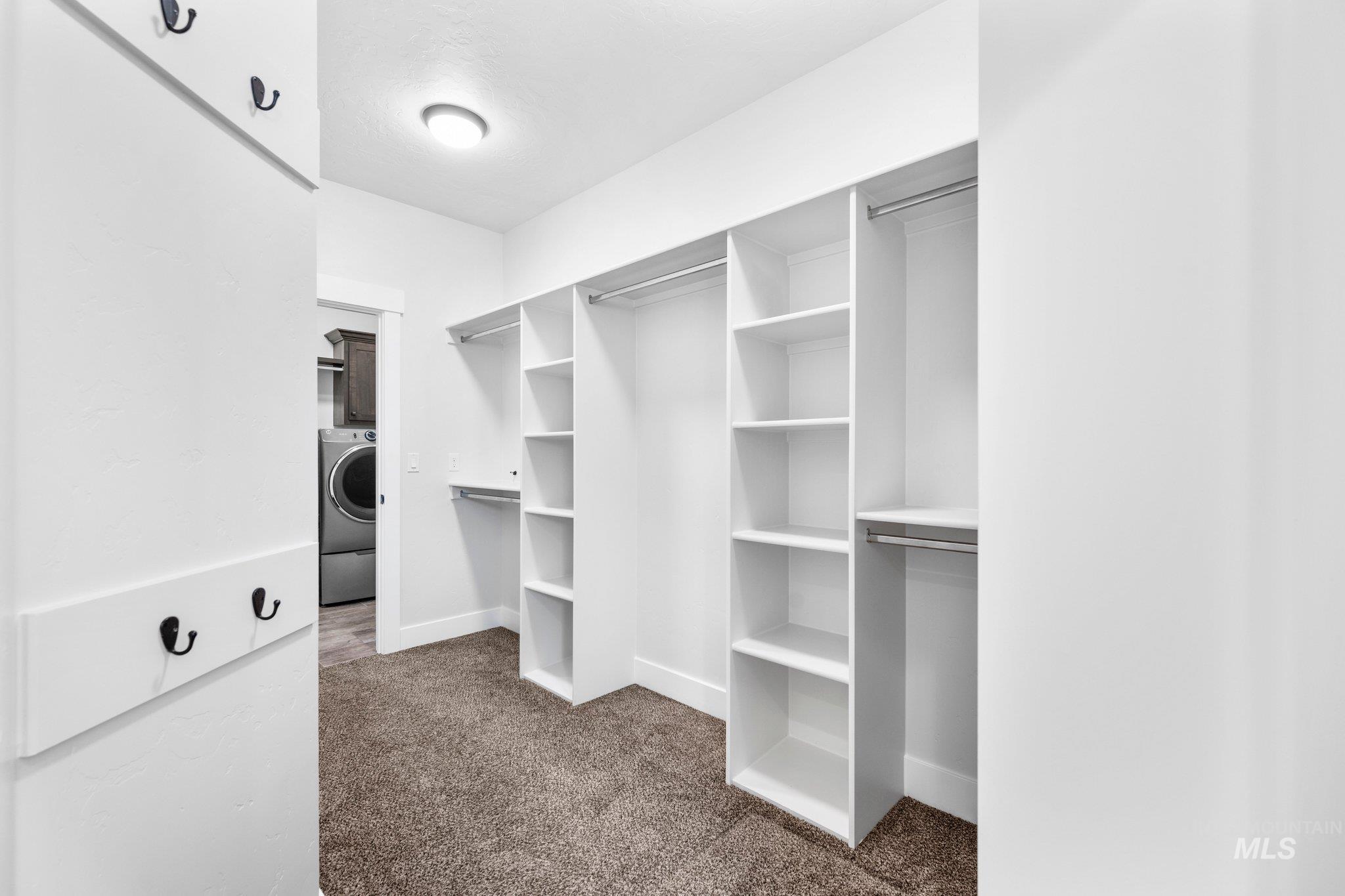 property viewer photo 18