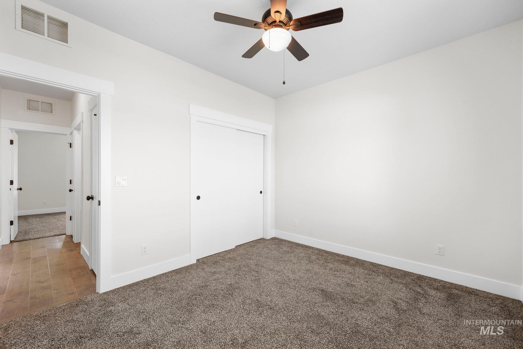 property viewer photo 29
