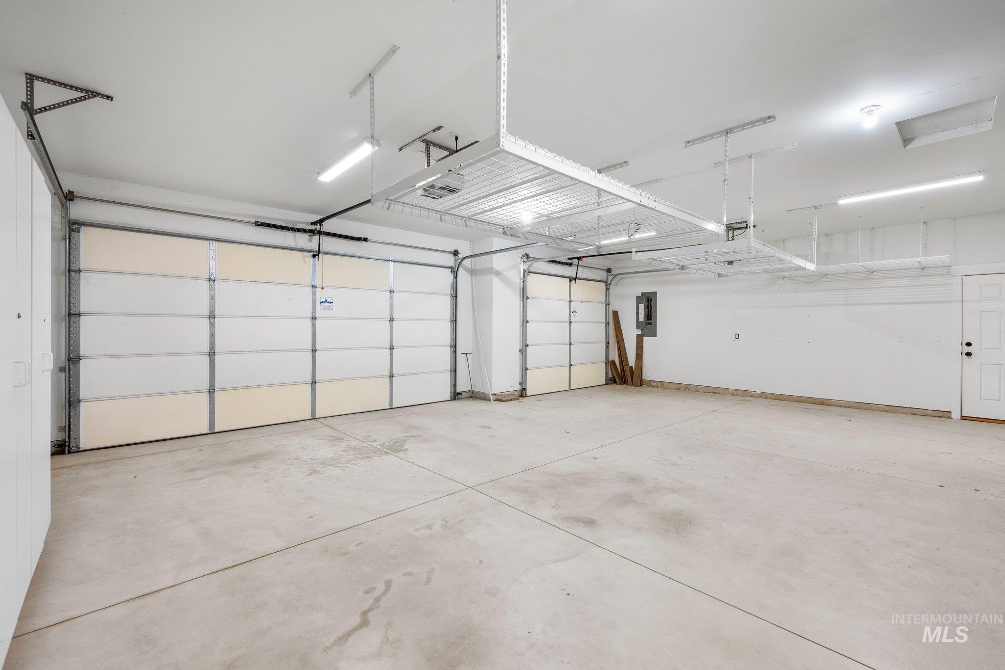property viewer photo 30