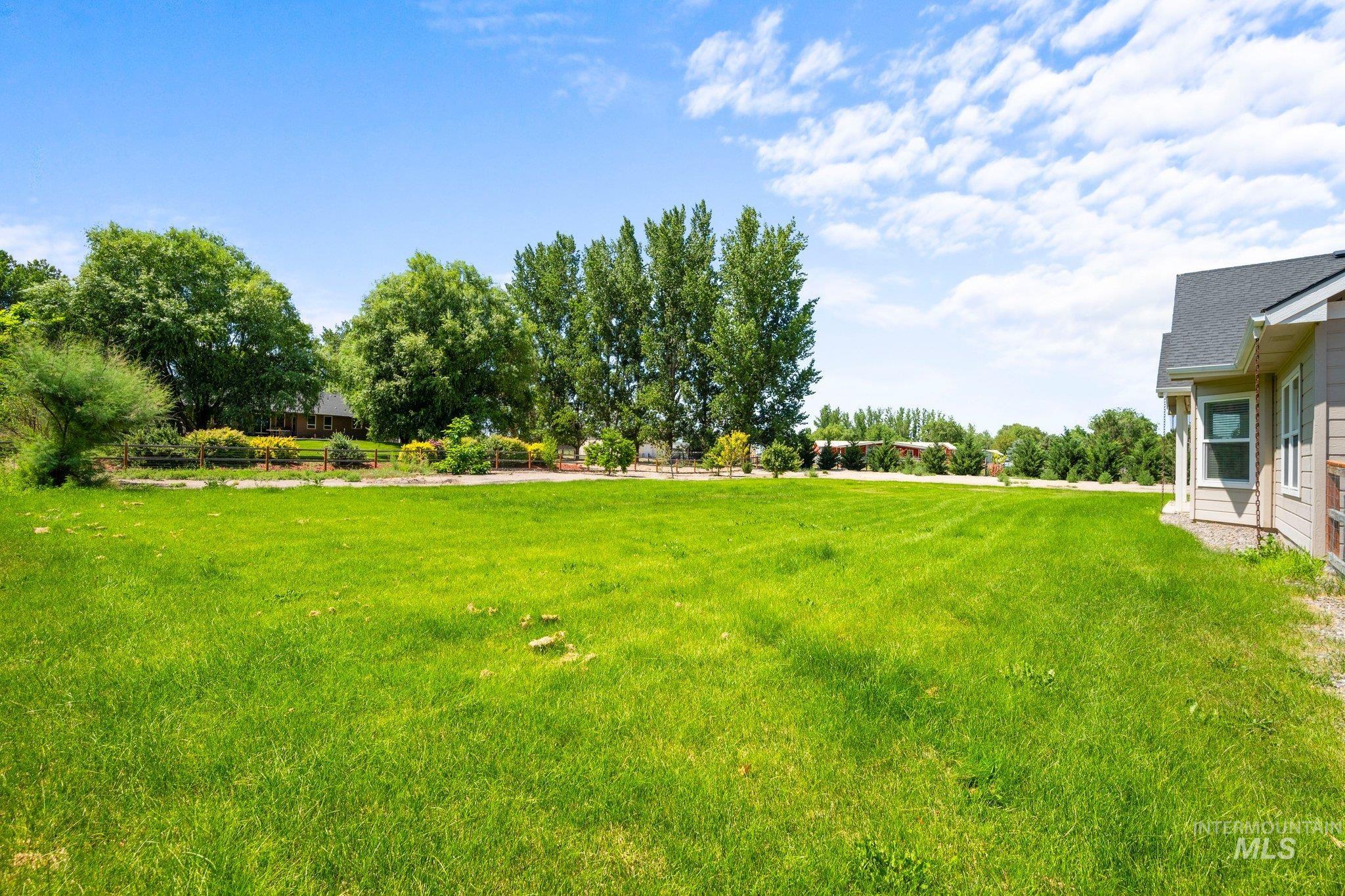 property viewer photo 37