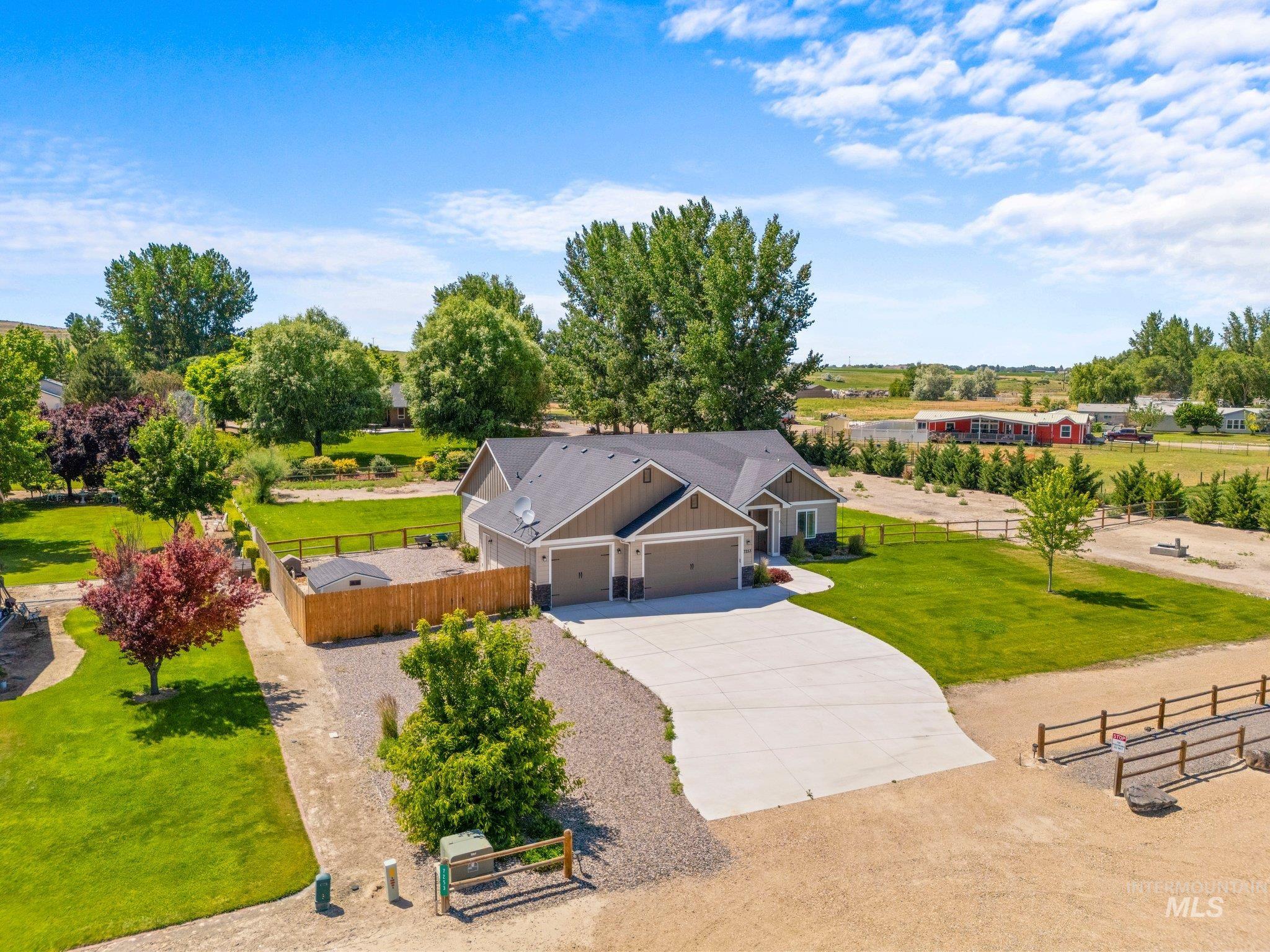 property viewer photo 47