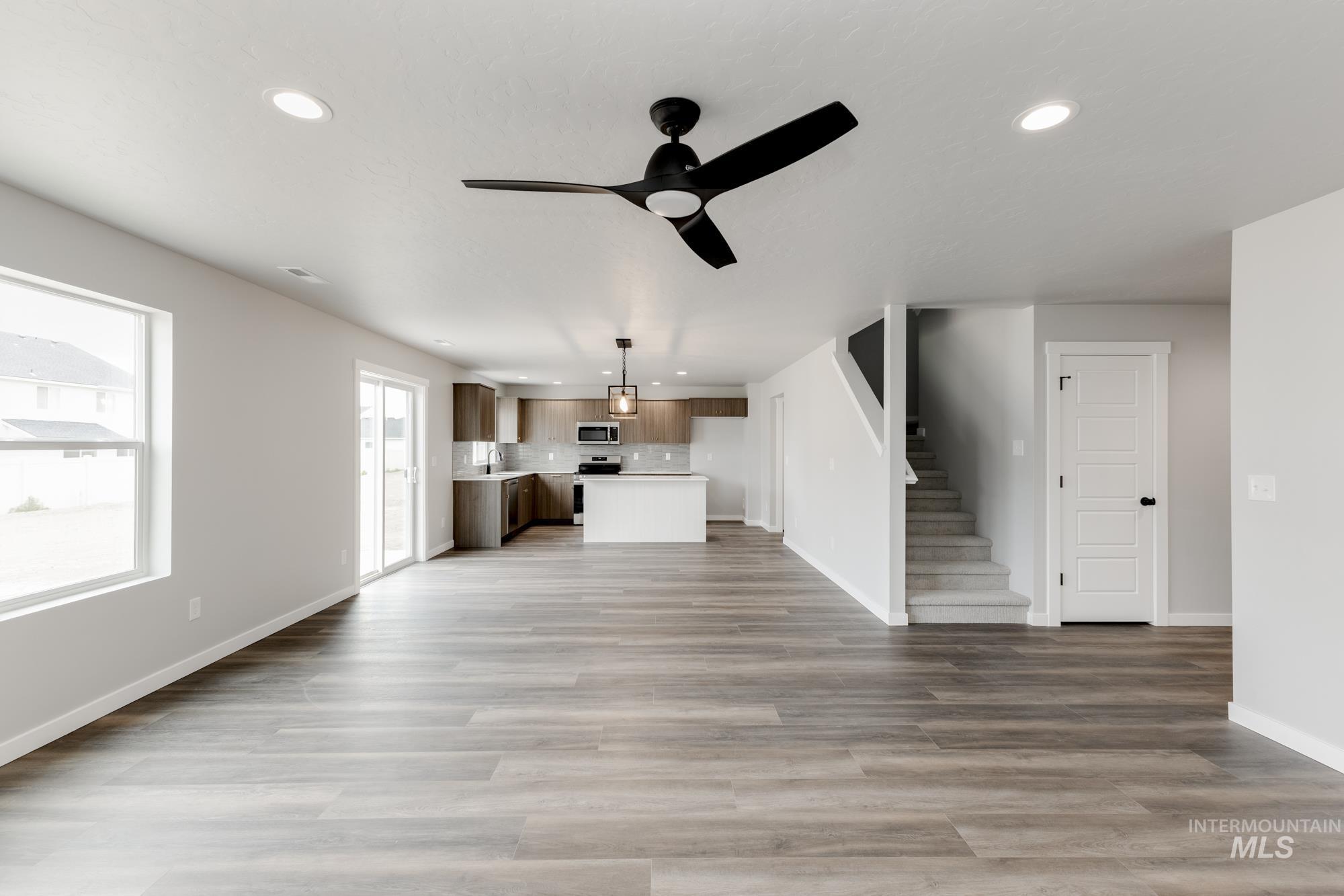 property viewer photo 11