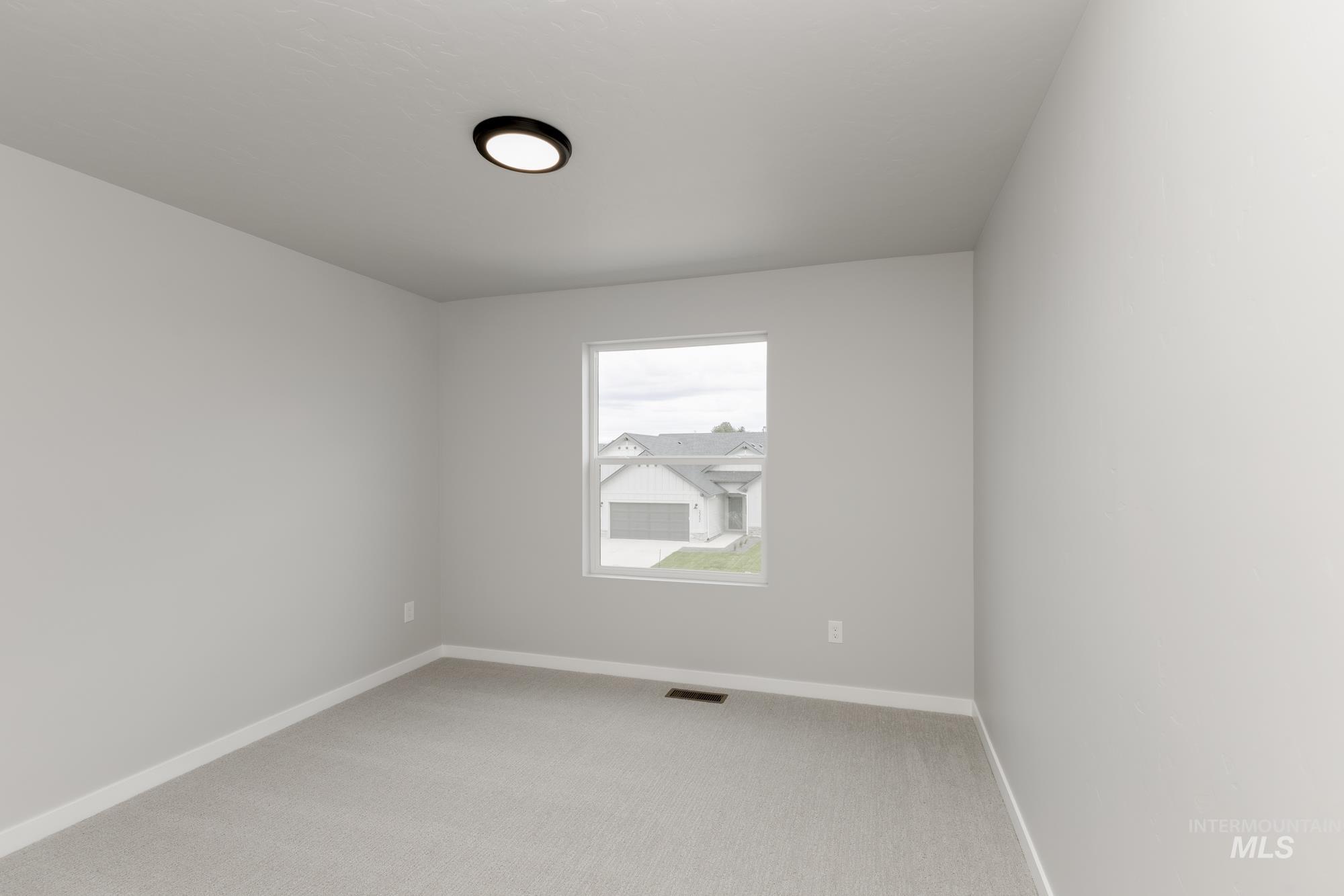 property viewer photo 18