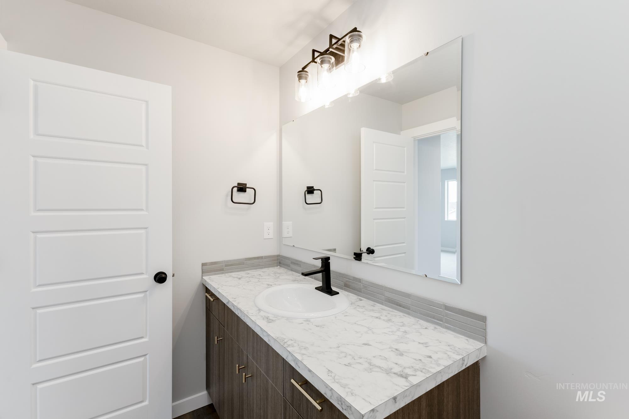 property viewer photo 19