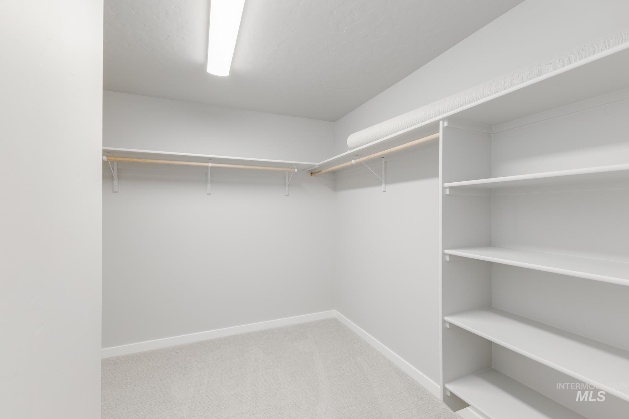 property viewer photo 26