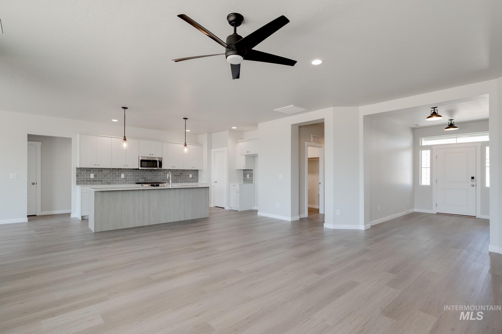 property viewer photo 10
