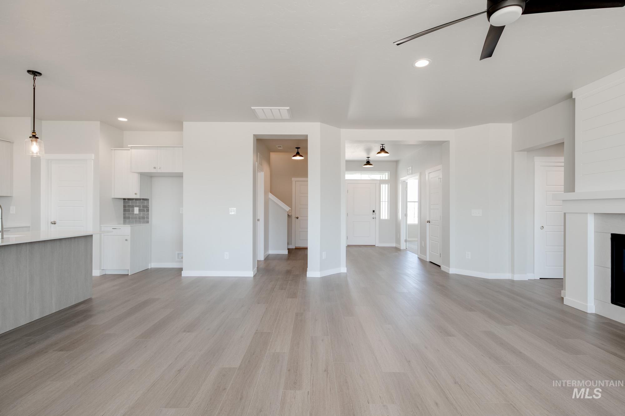 property viewer photo 11