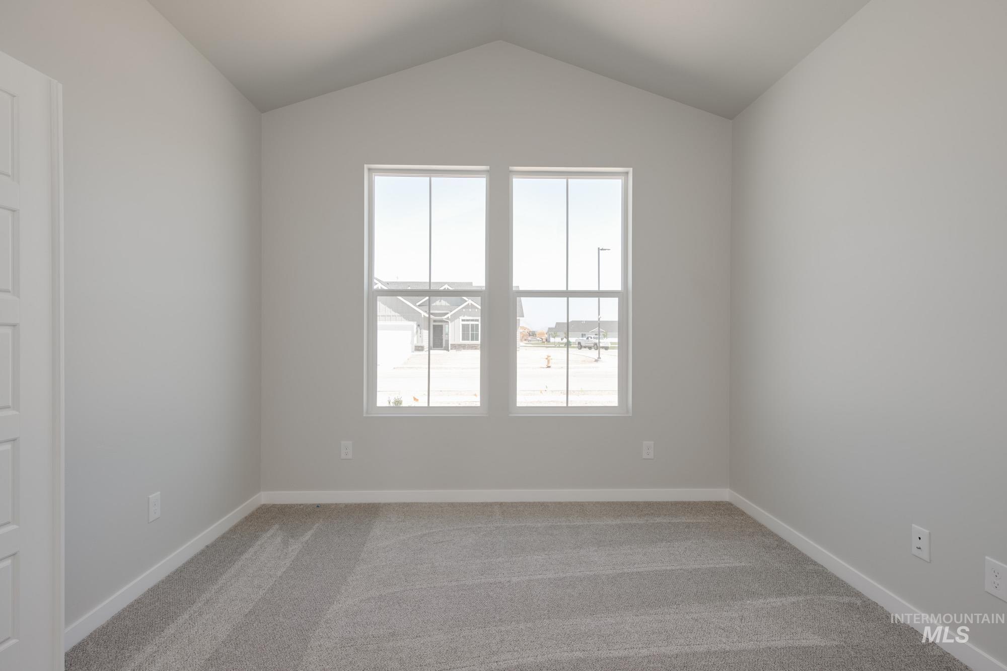 property viewer photo 20