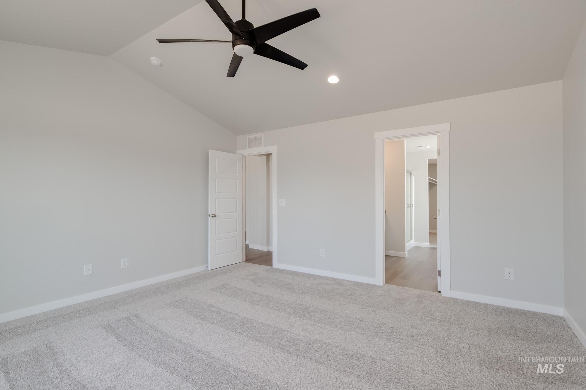 property viewer photo 22