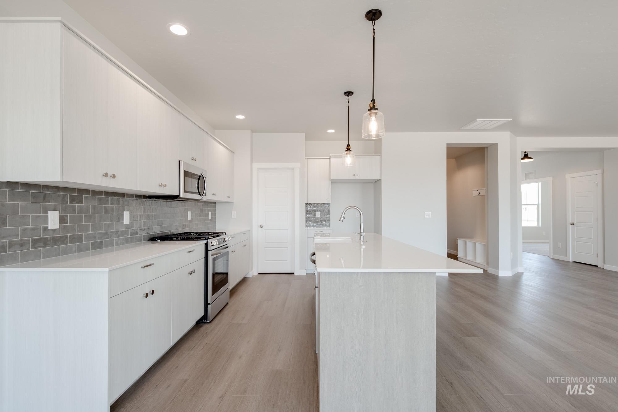 property viewer photo 4
