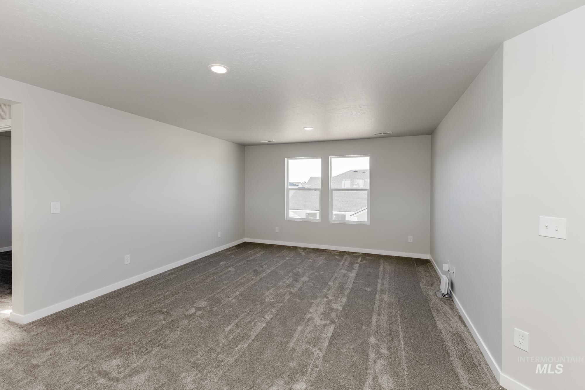 property viewer photo 16