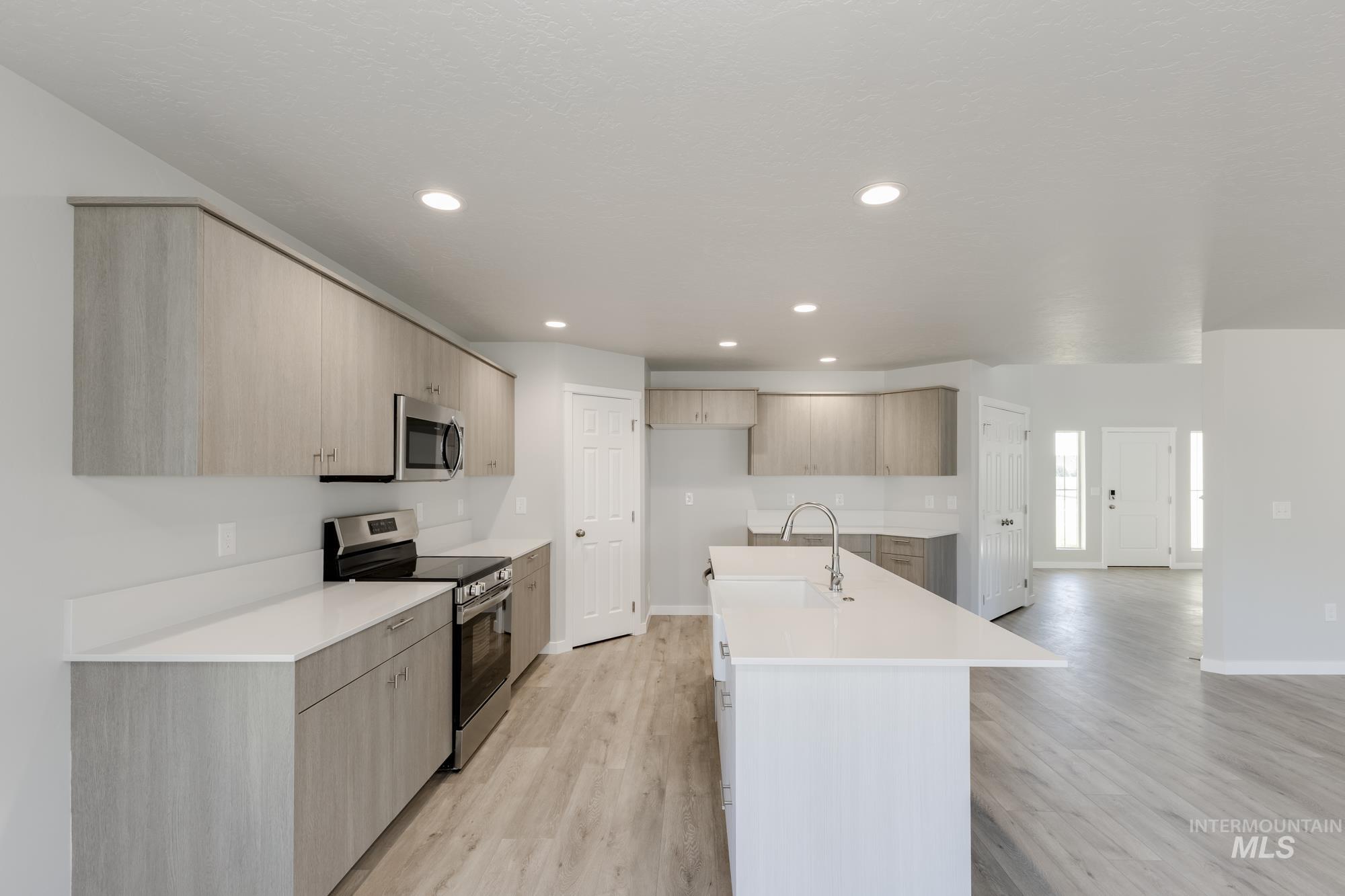 property viewer photo 5
