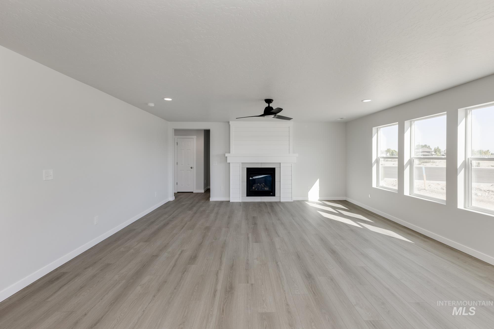 property viewer photo 11