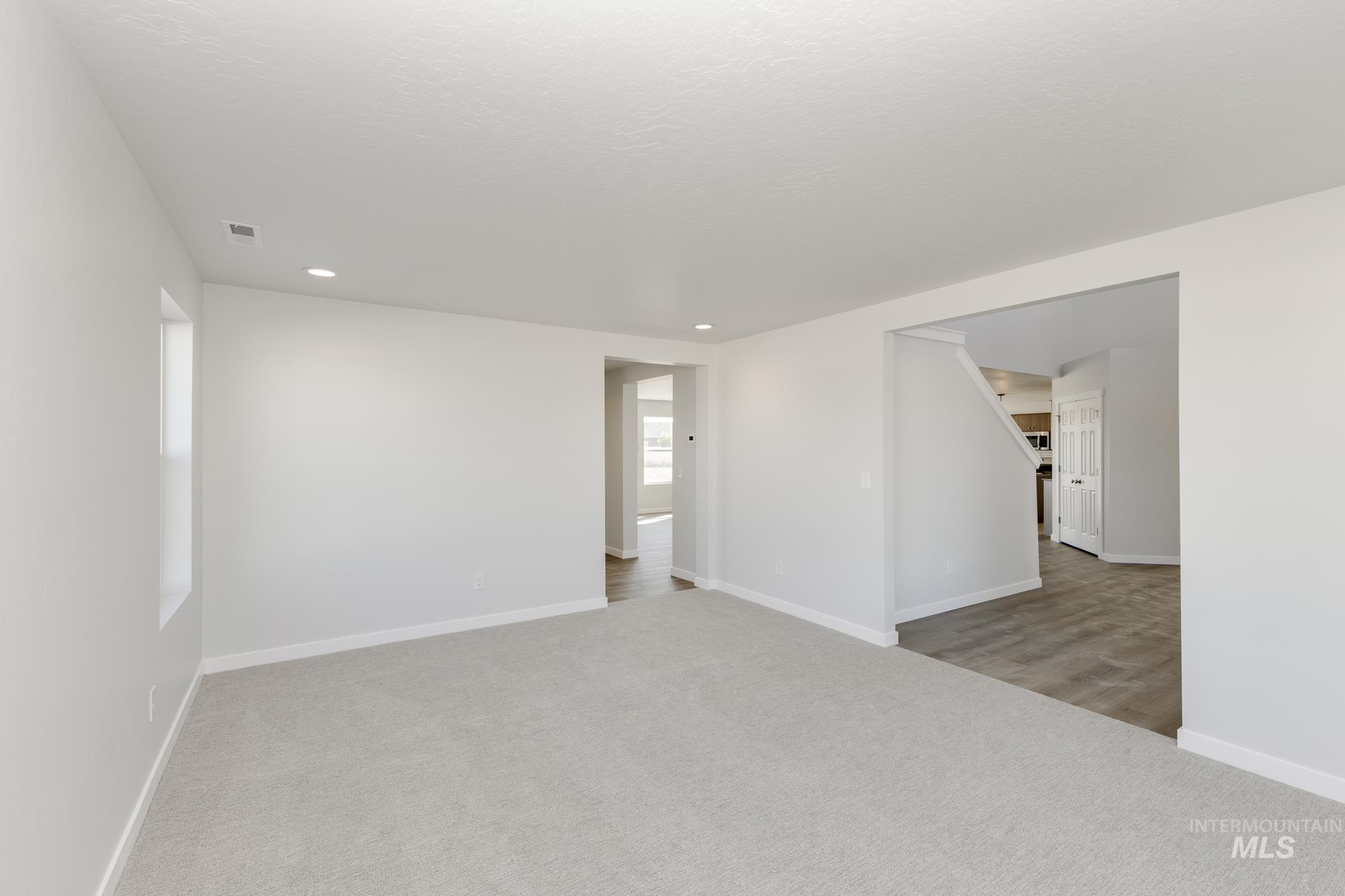 property viewer photo 13