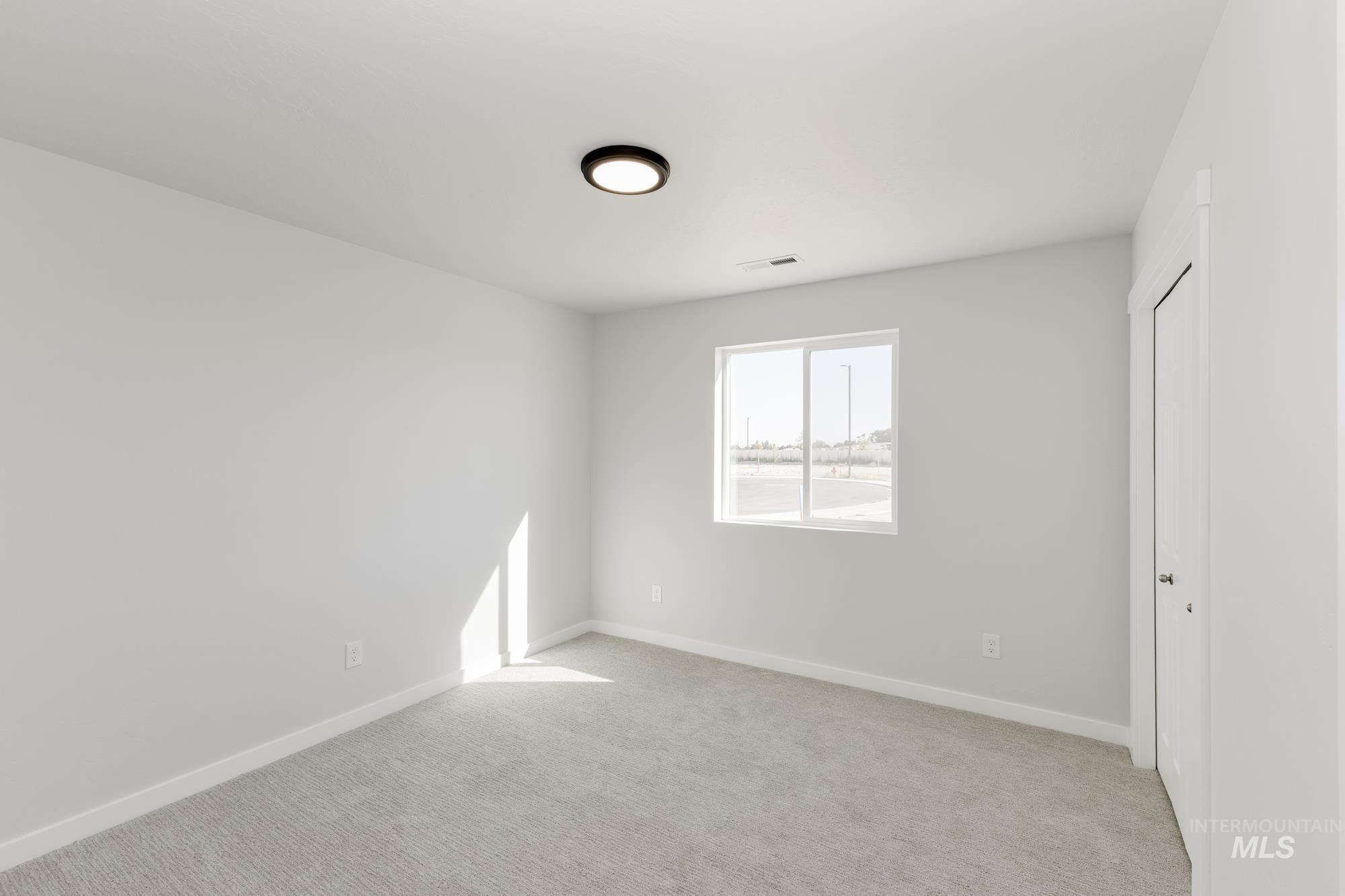 property viewer photo 16