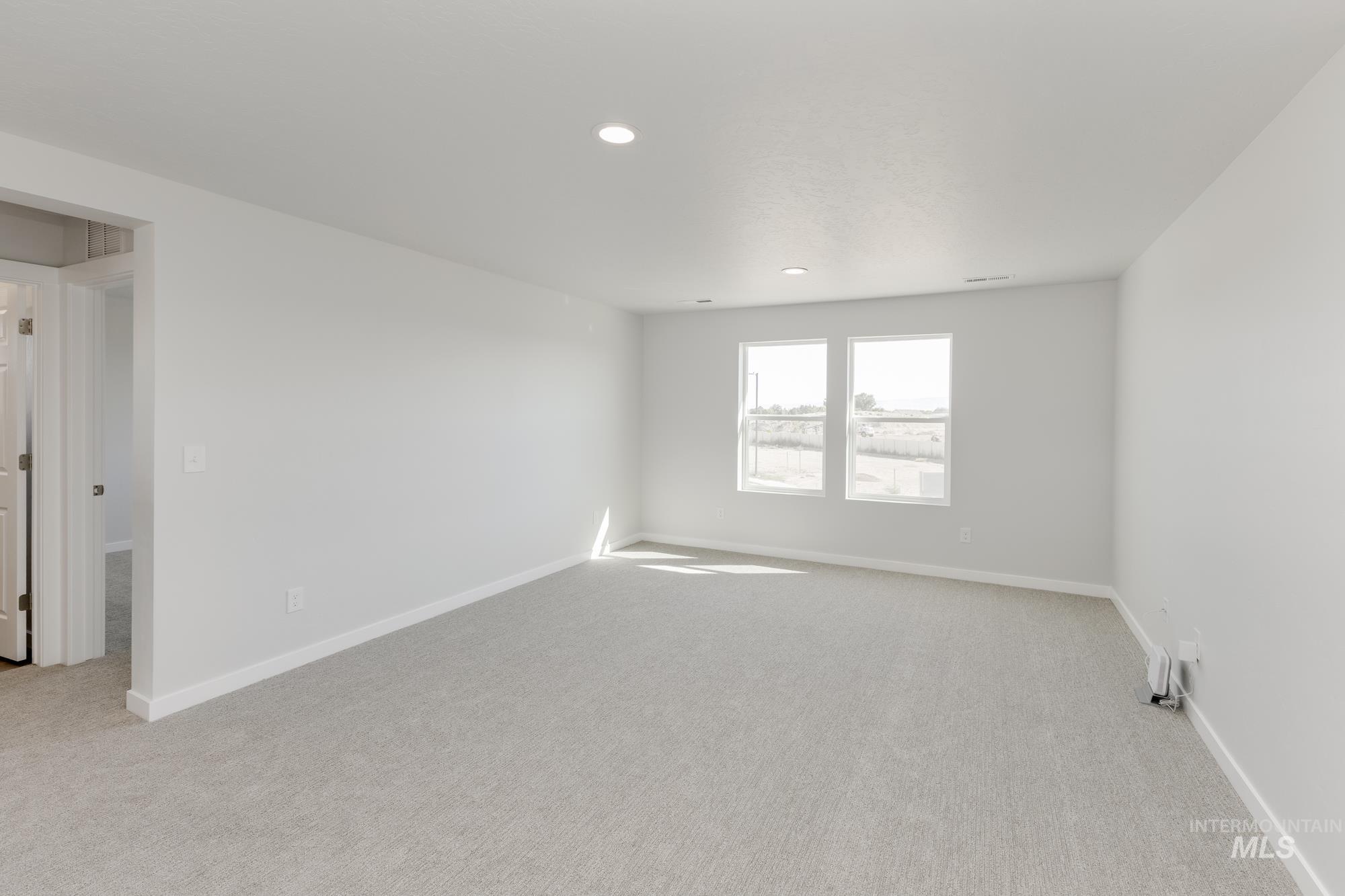 property viewer photo 18