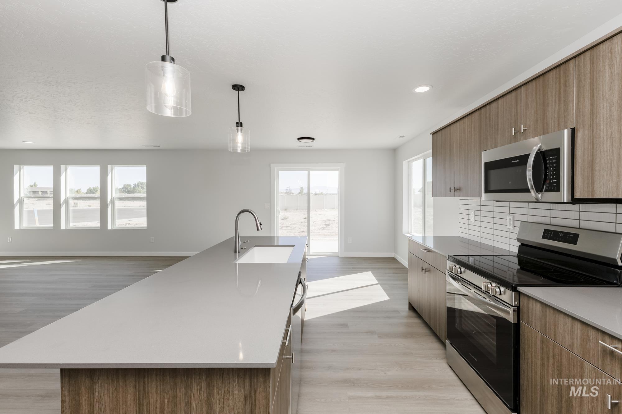 property viewer photo 5