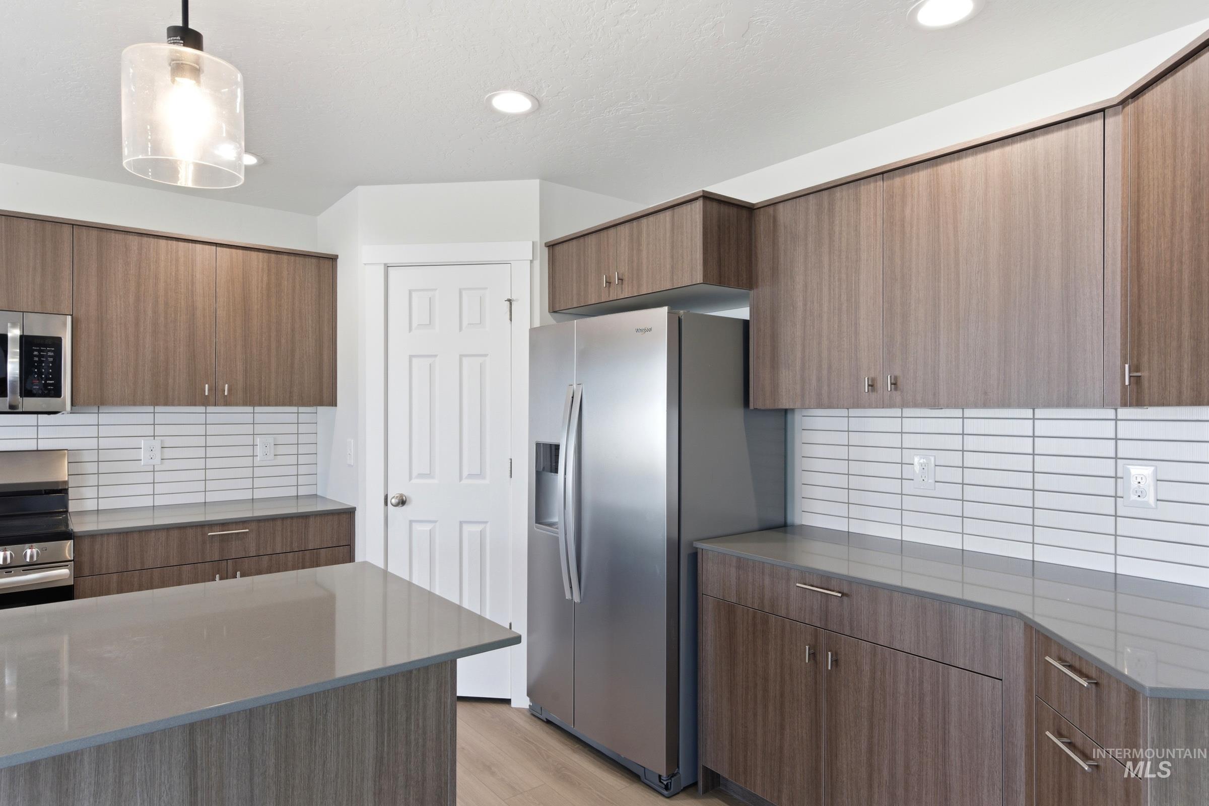 property viewer photo 6
