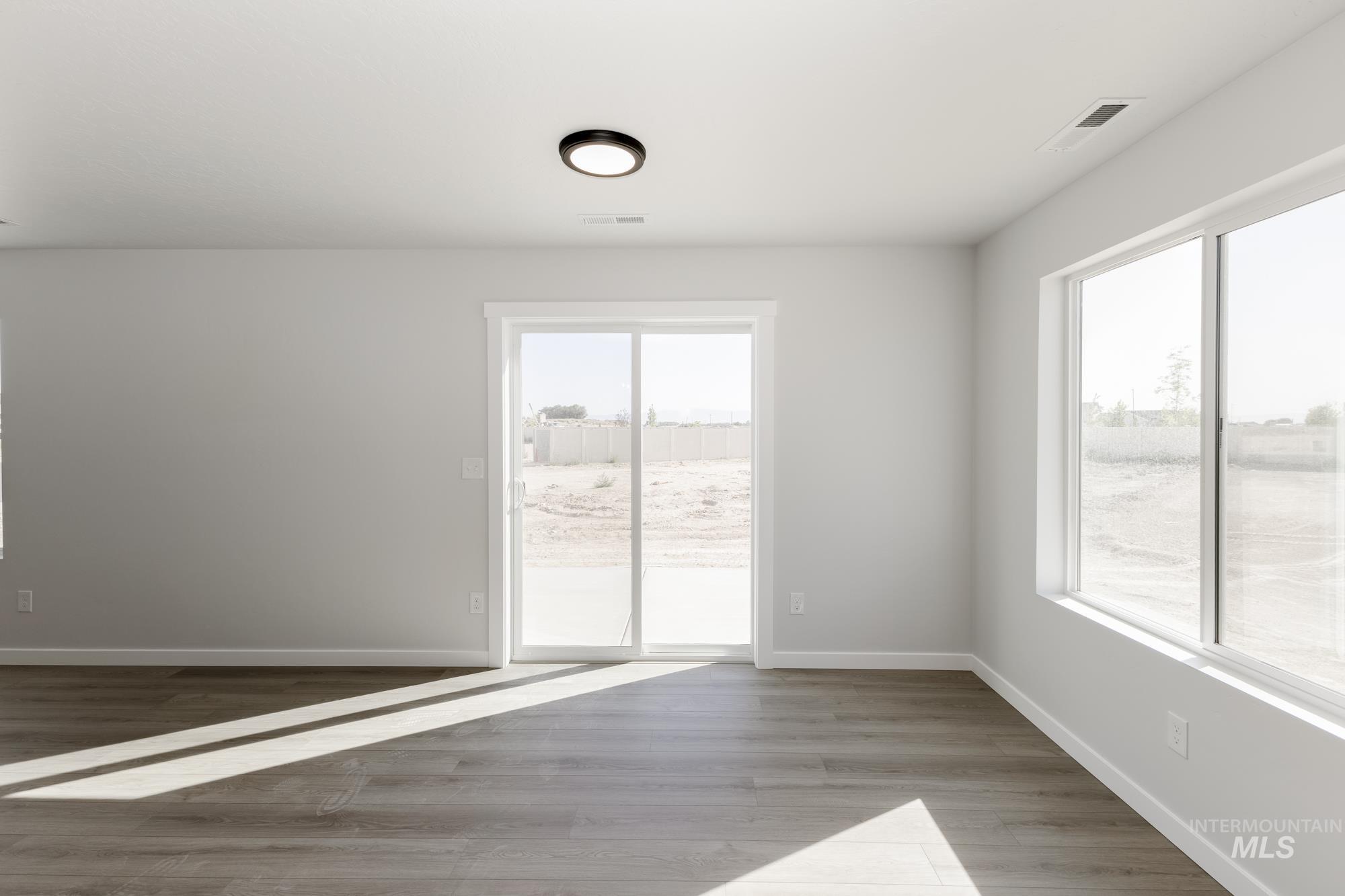 property viewer photo 8
