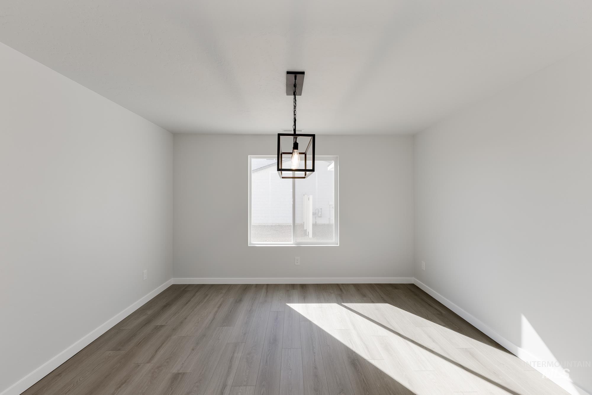 property viewer photo 9