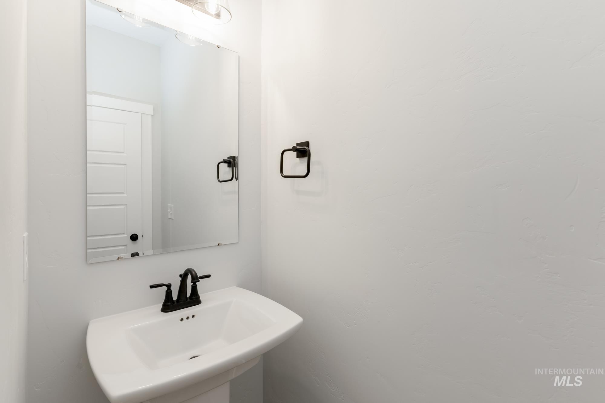 property viewer photo 13