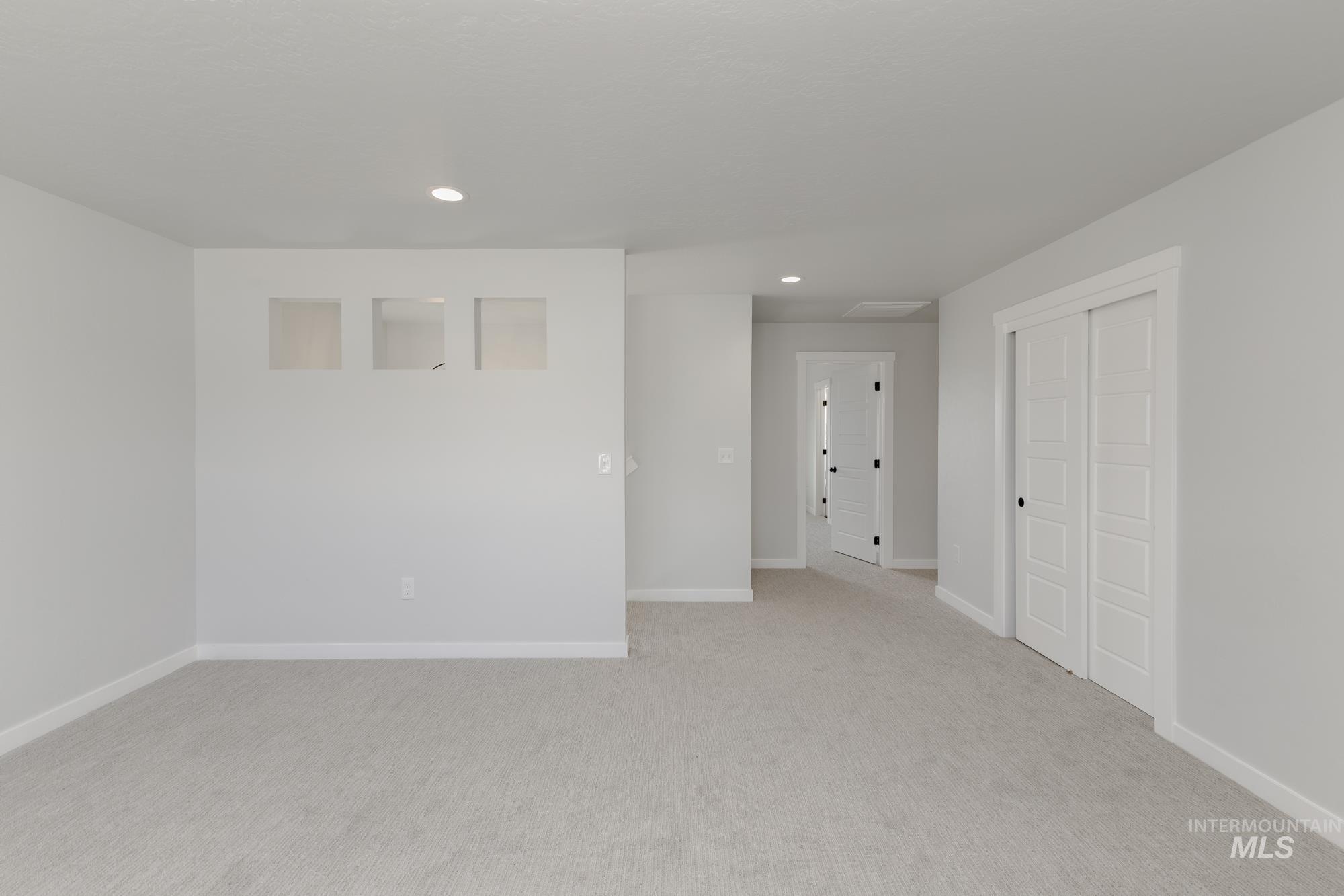 property viewer photo 15