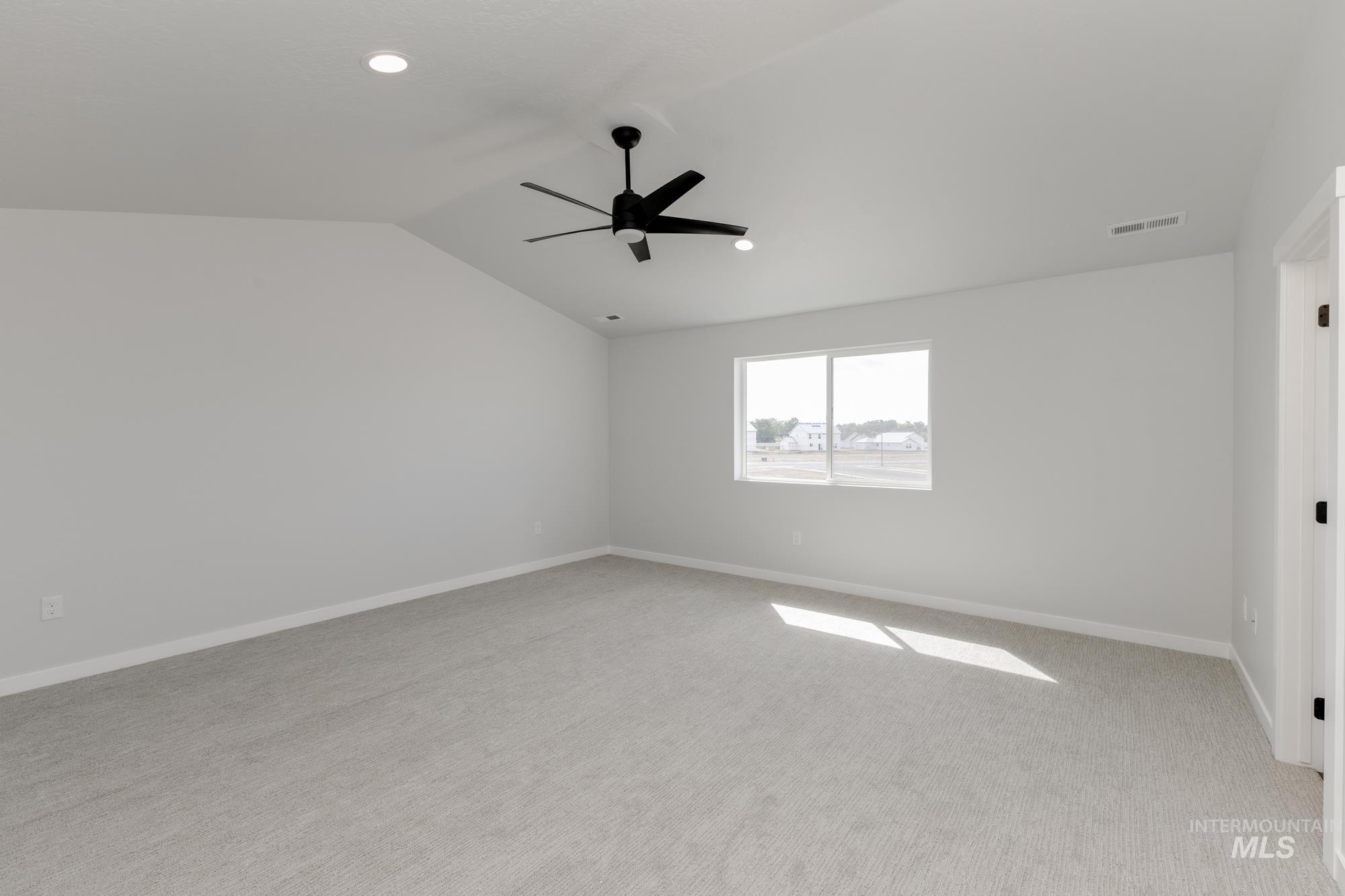 property viewer photo 21