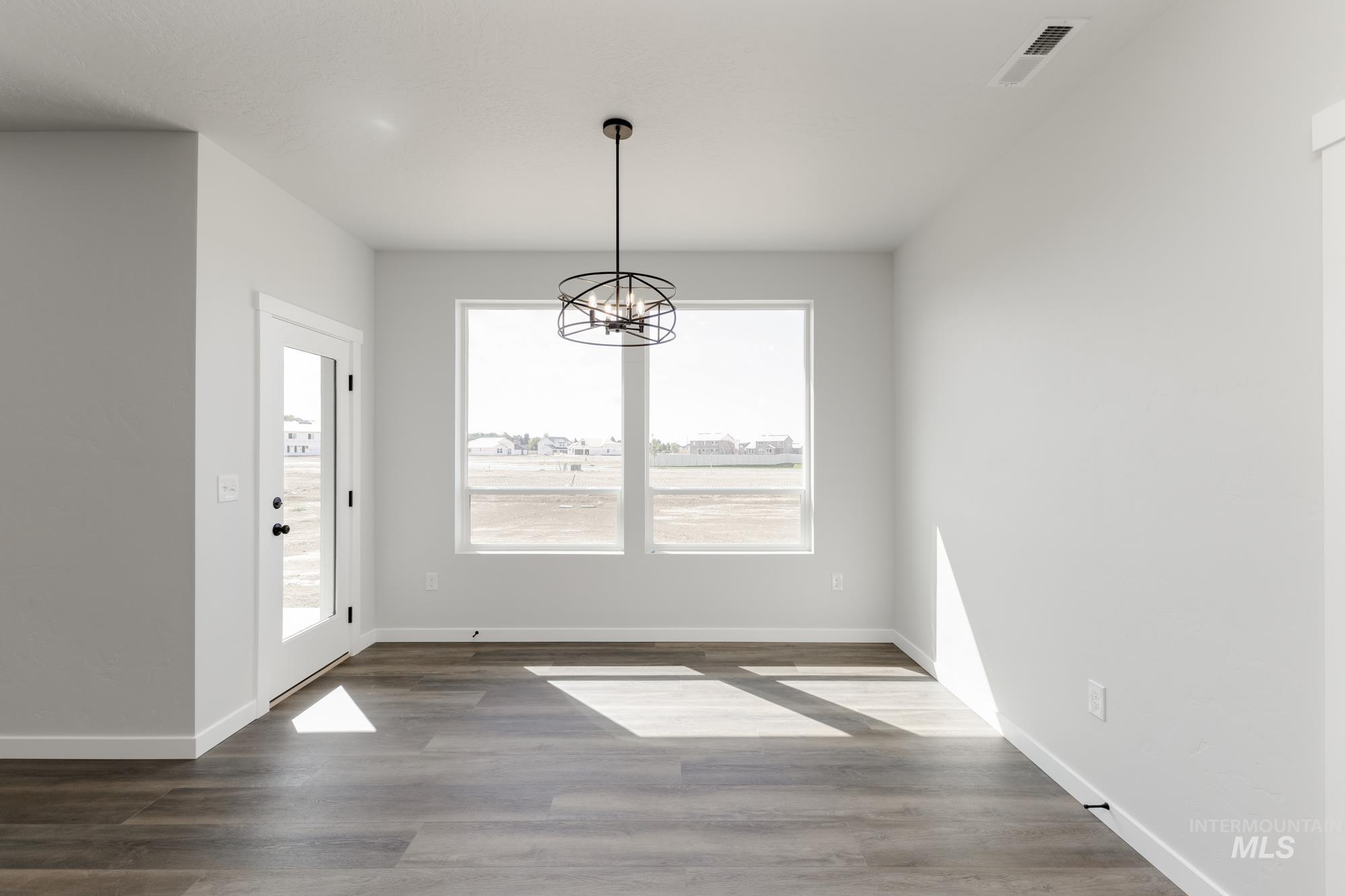 property viewer photo 6
