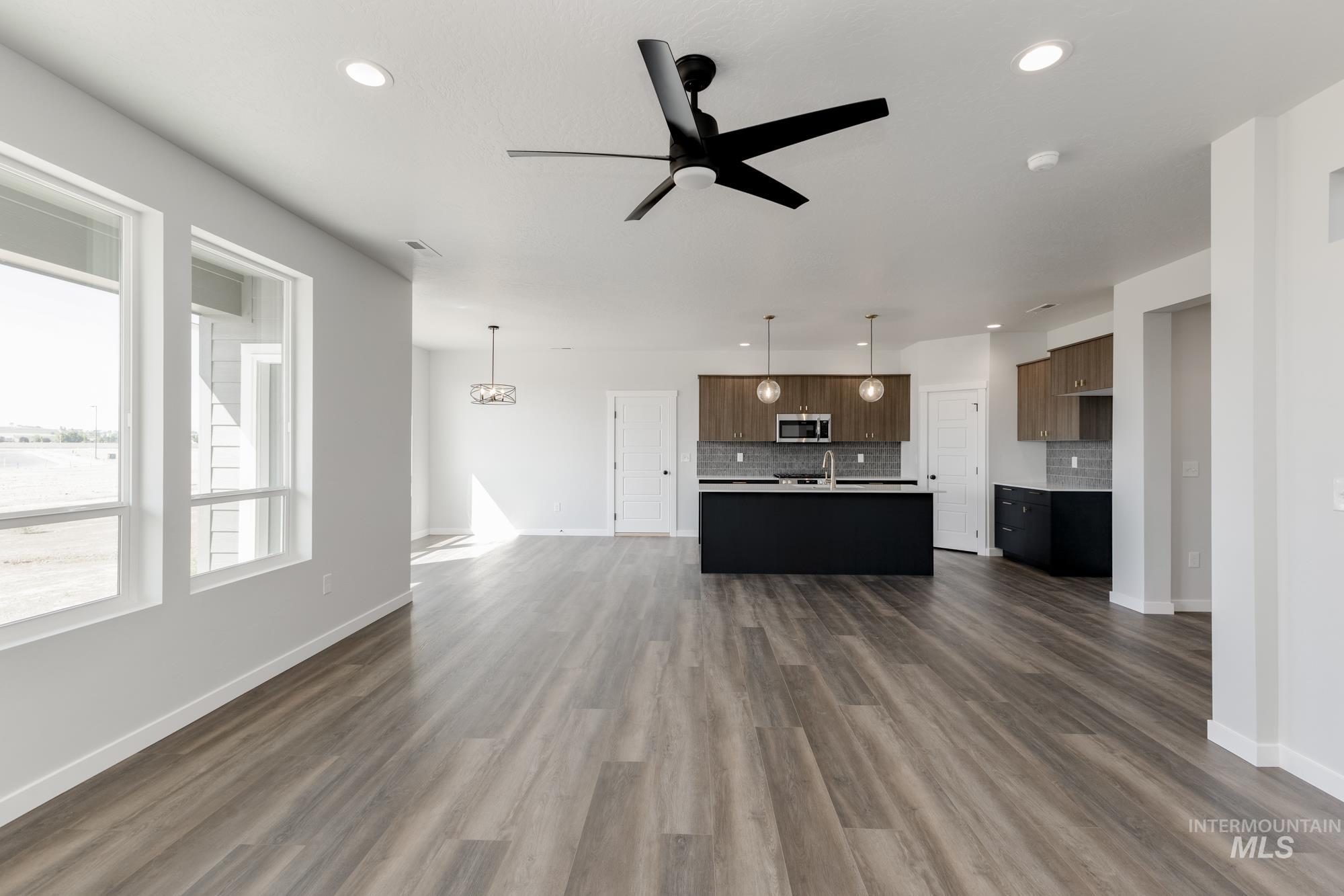 property viewer photo 7